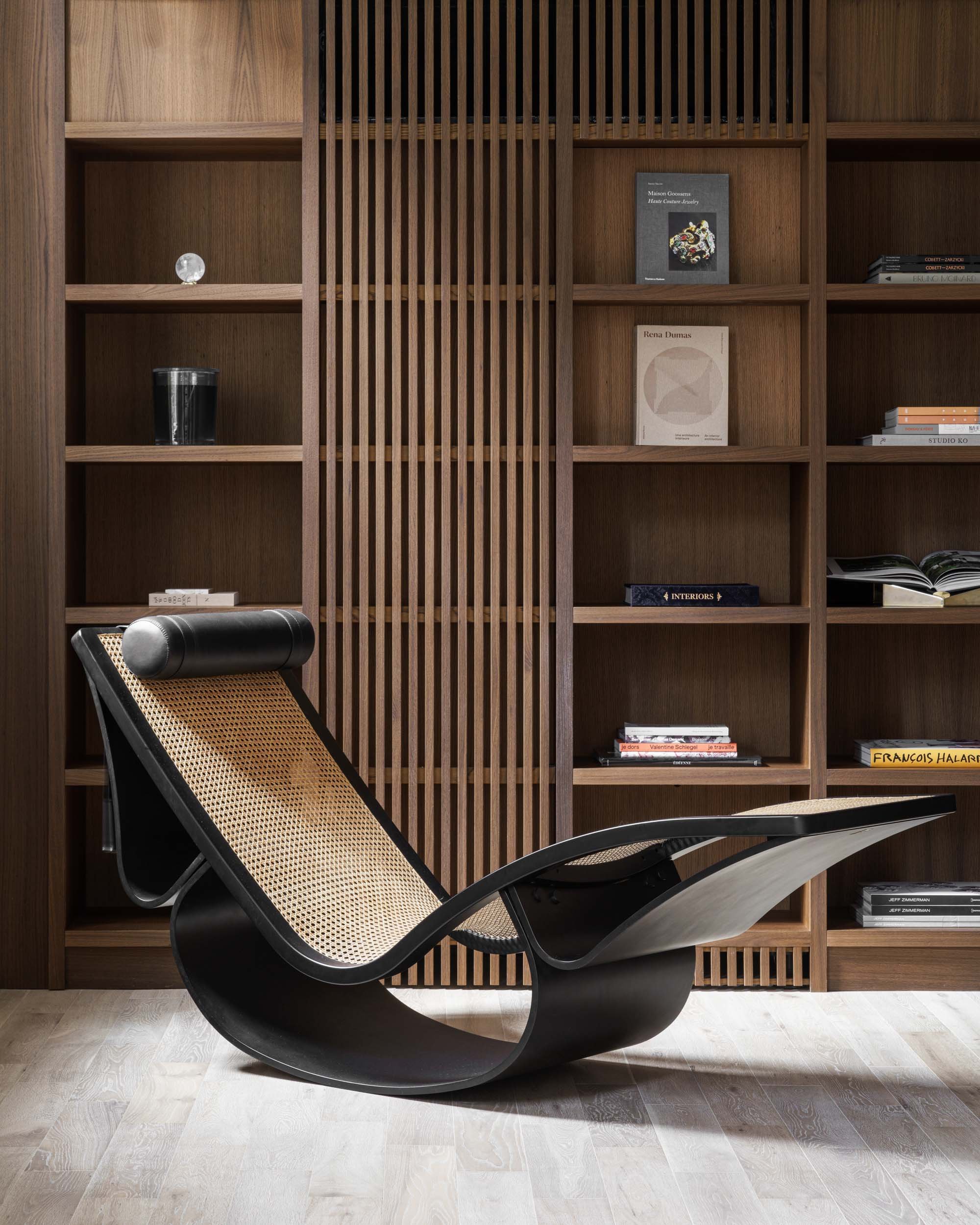 interior-design-invisible-collection-armchair.jpg