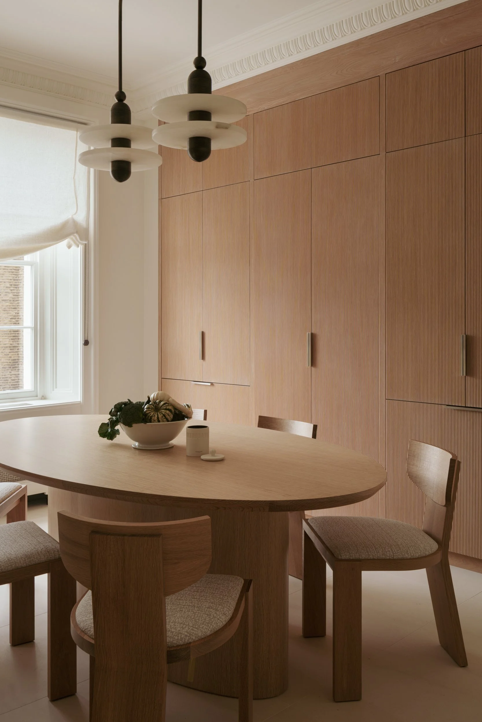 Covet_Noir_101_Eaton_Place_LR_34.jpg