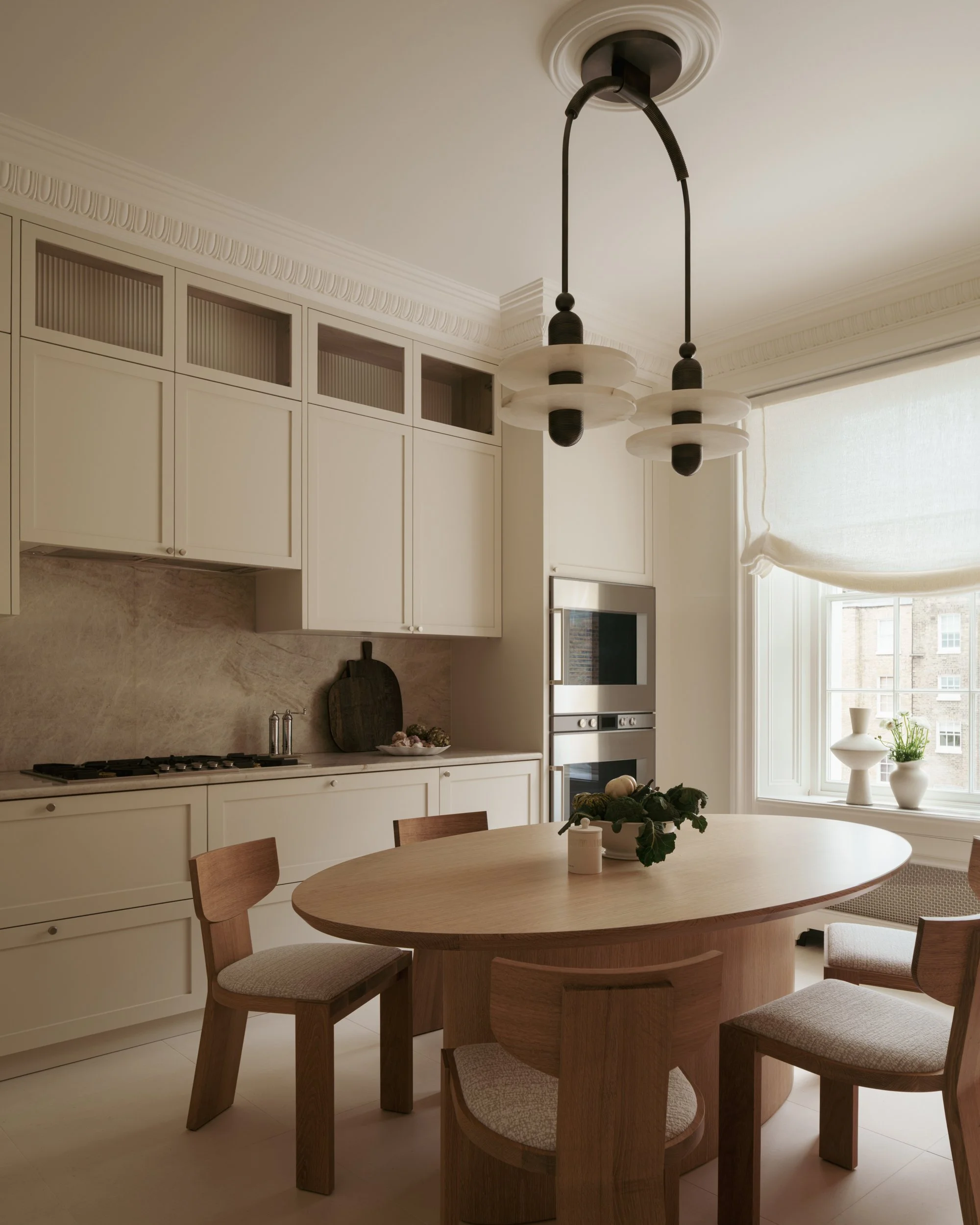Covet_Noir_101_Eaton_Place_LR_33.jpg