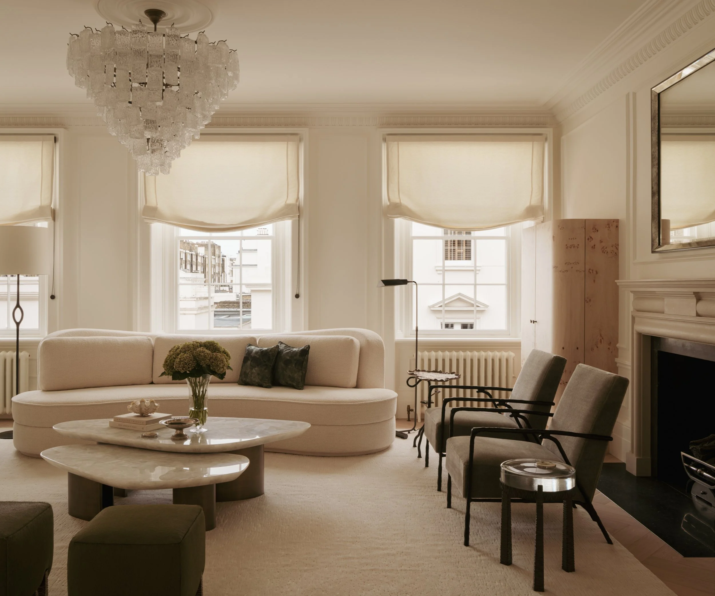 Covet_Noir_101_Eaton_Place_LR_17.jpg