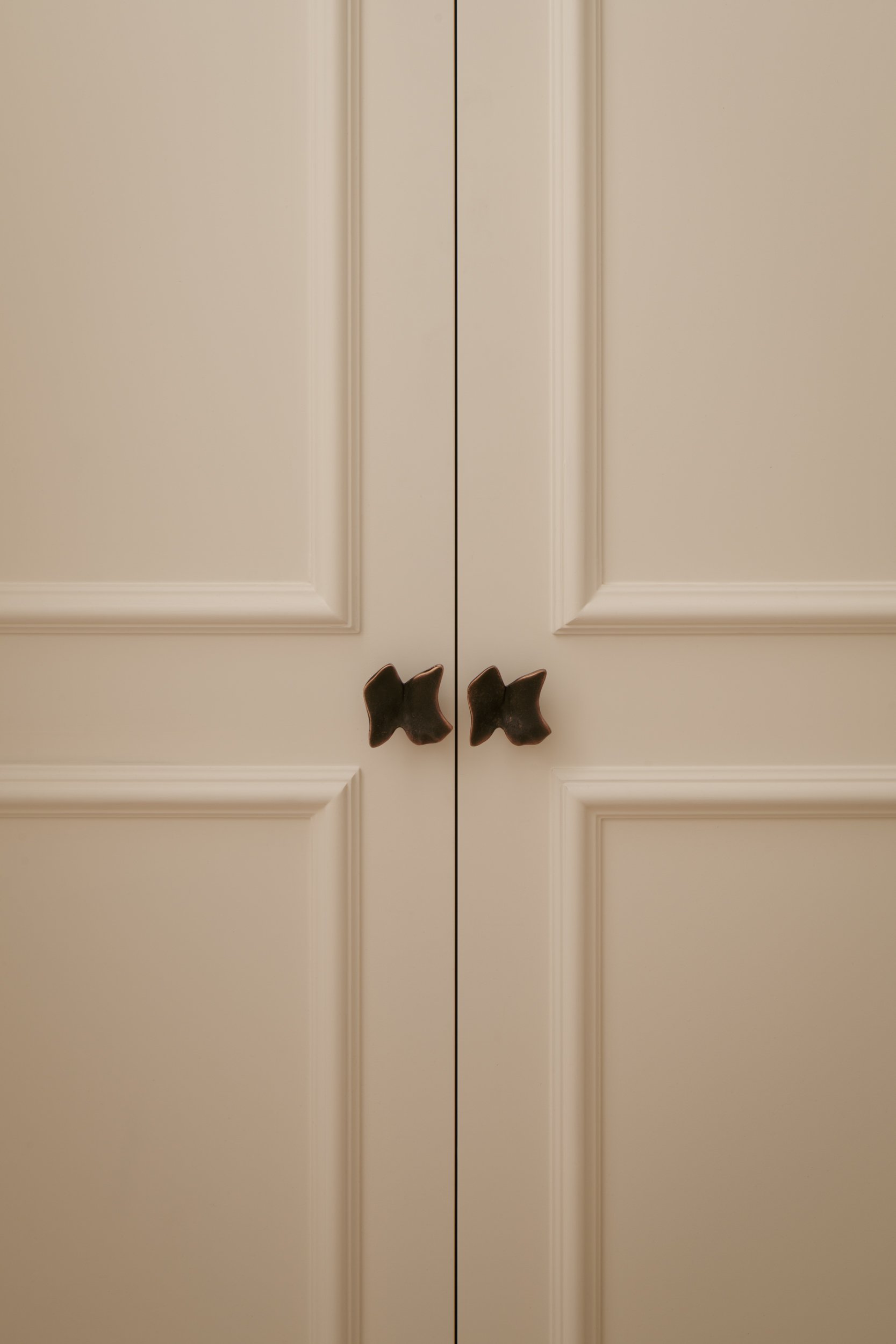 Covet_Noir_101_Eaton_Place_LR_46.jpg