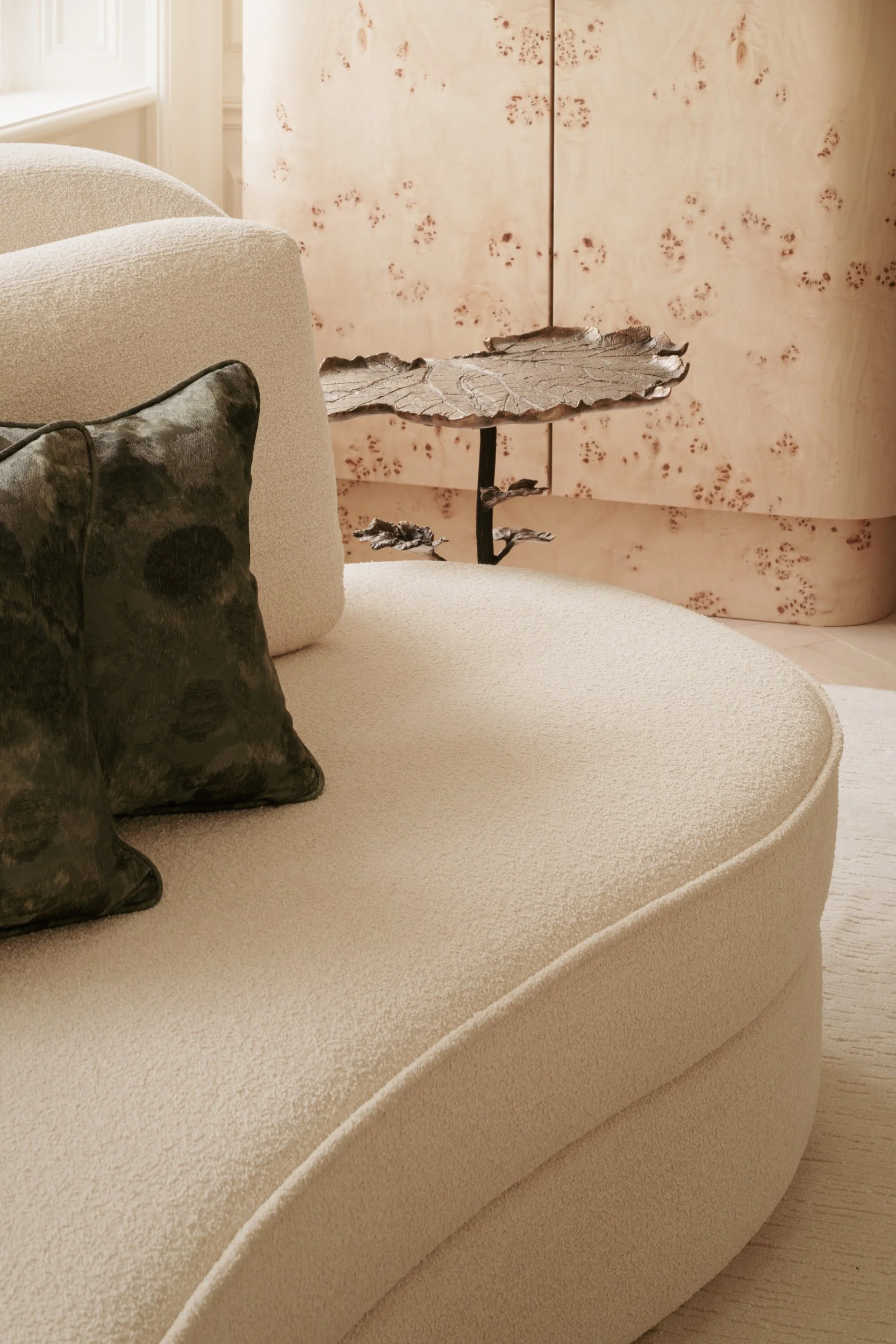 Covet_Noir_101_Eaton_Place_LR_26.jpg