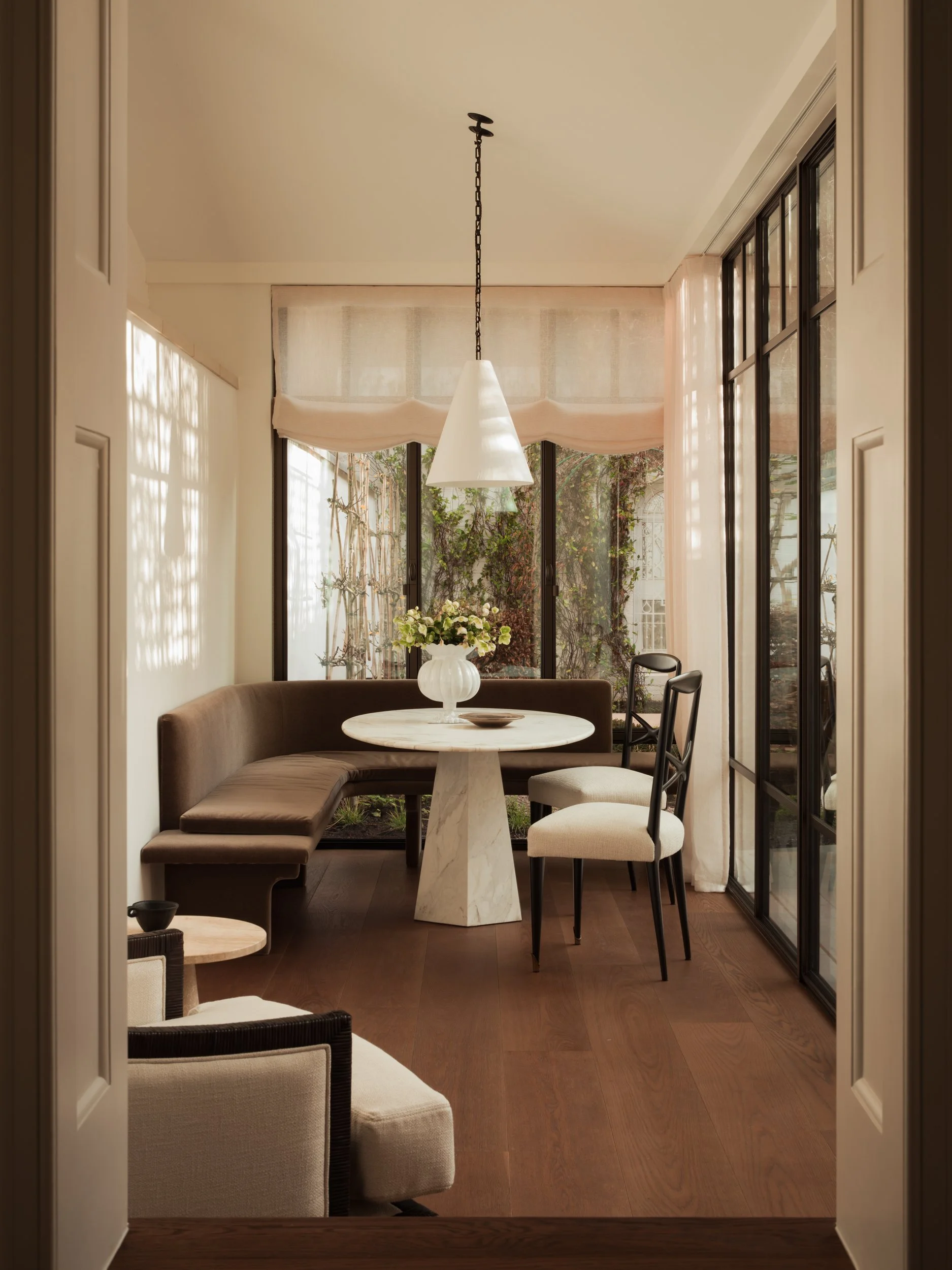 Covet_Noir_Cheyne_Row_LR_05.jpg
