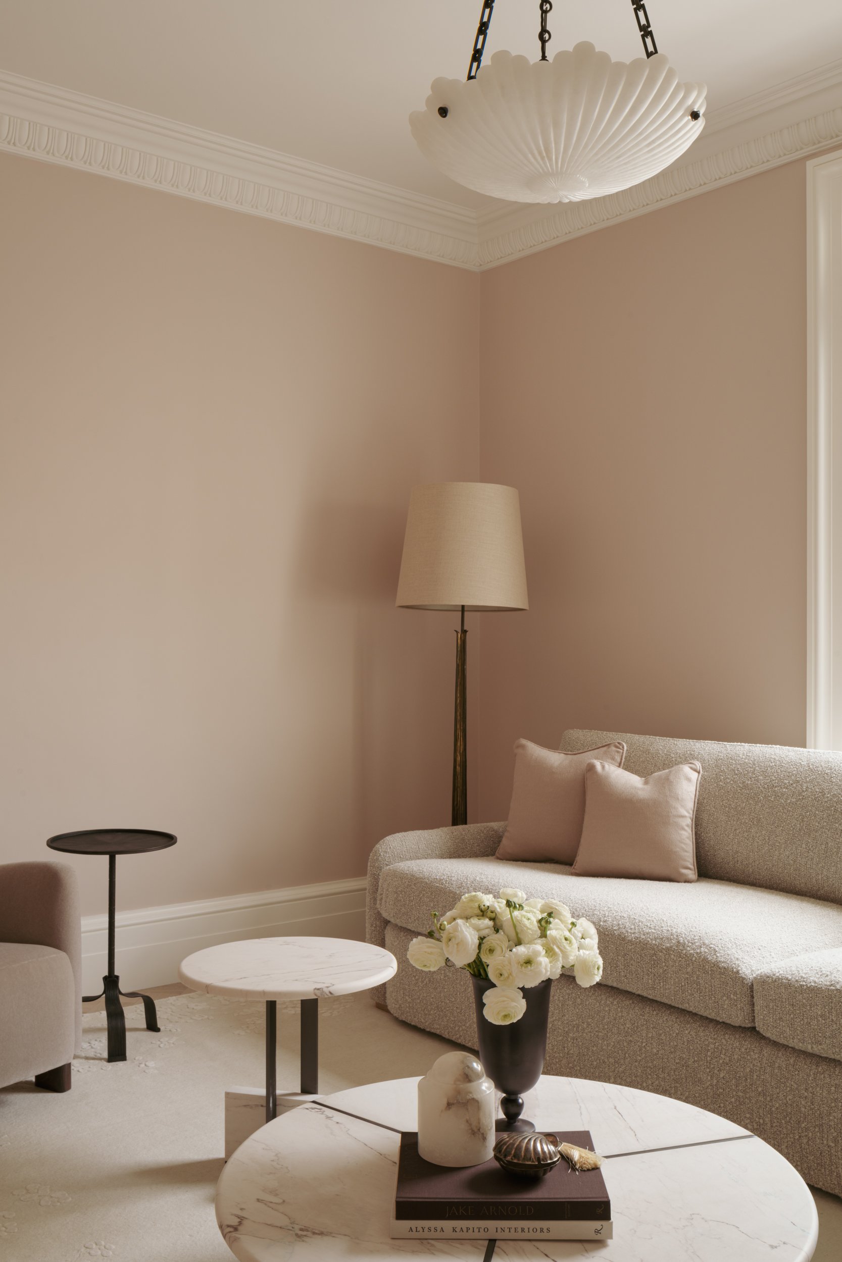 Covet_Noir_101_Eaton_Place_LR_11.jpg