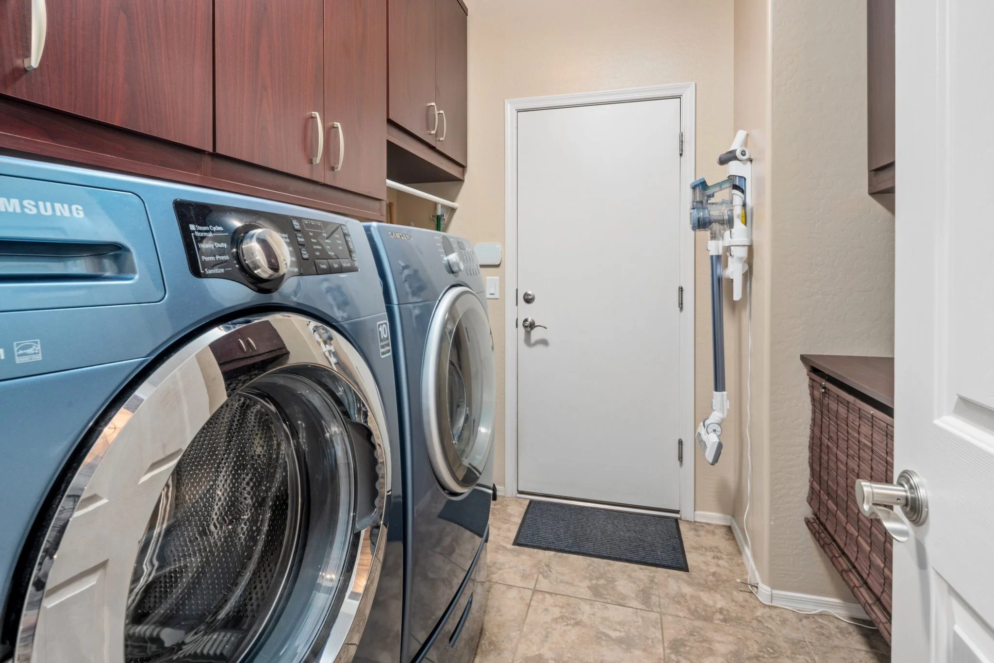 32-web-or-mls-DSC00108.jpg