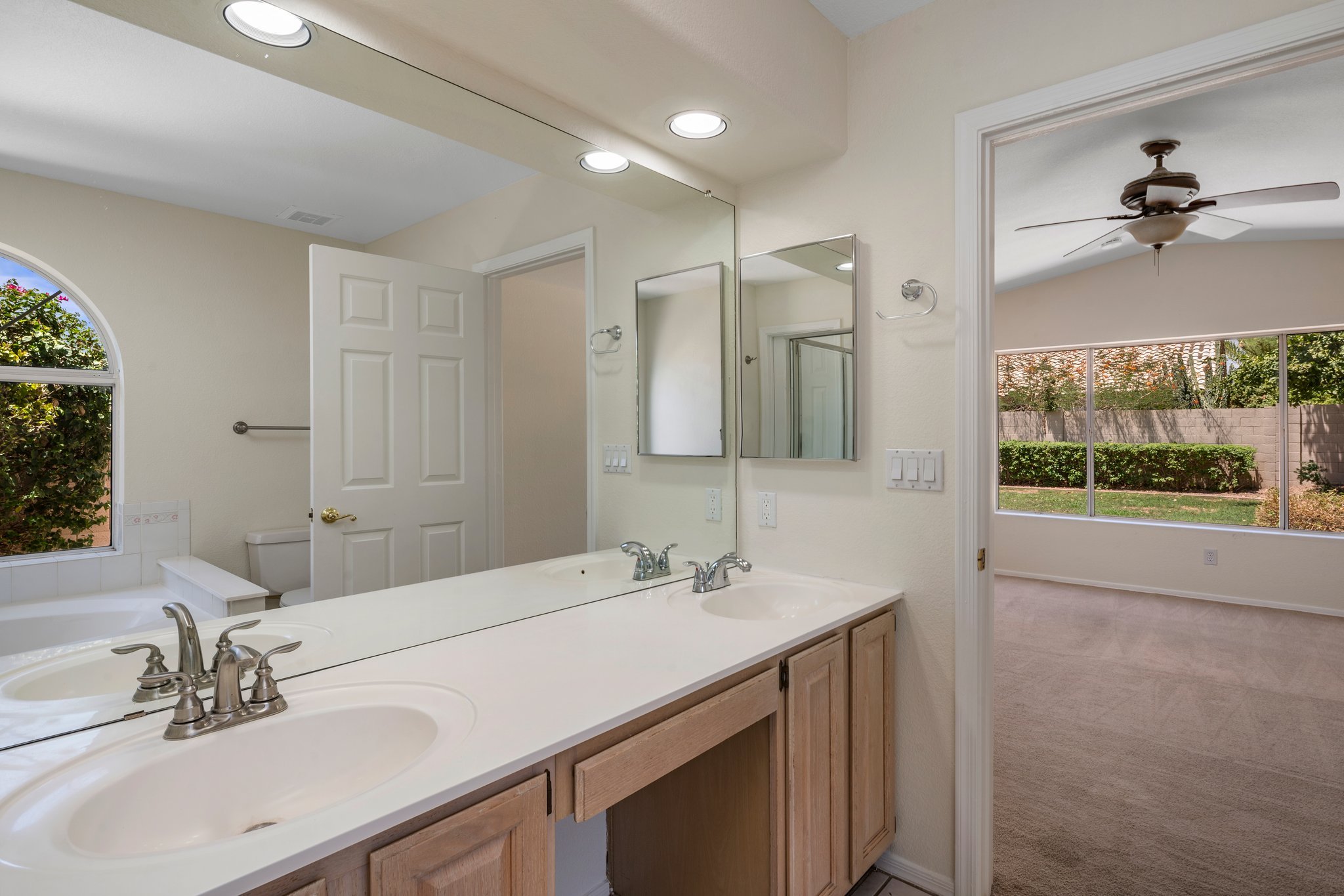 8-web-or-mls-HUB08509.1.jpg