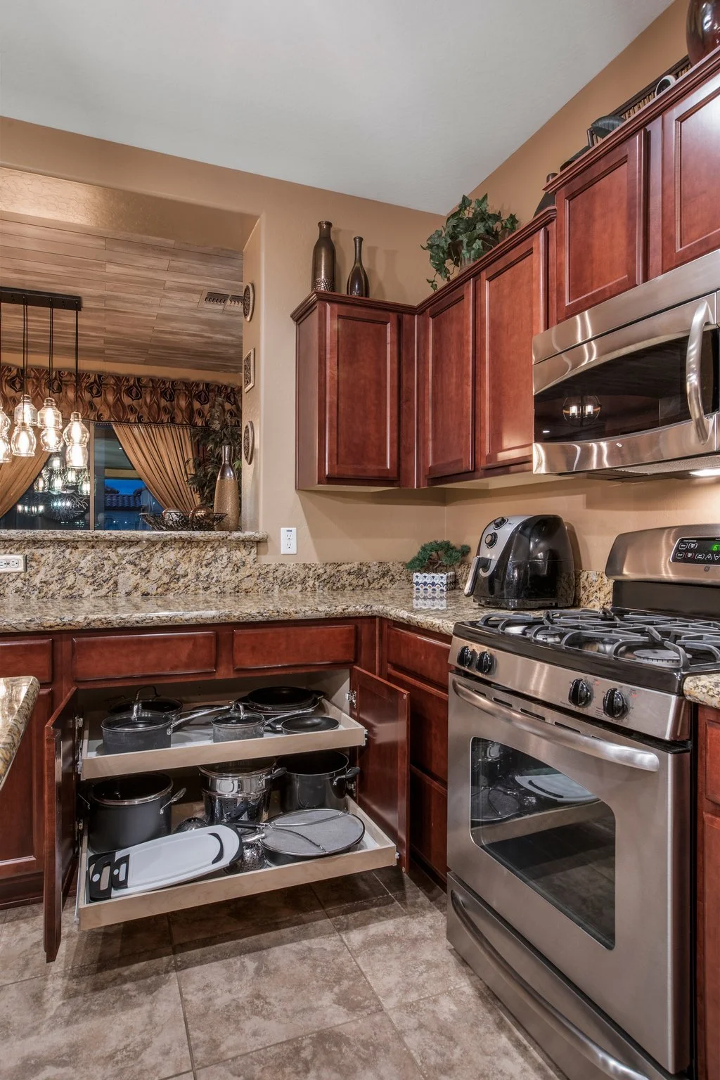 24-web-or-mls-HUB07365.jpg