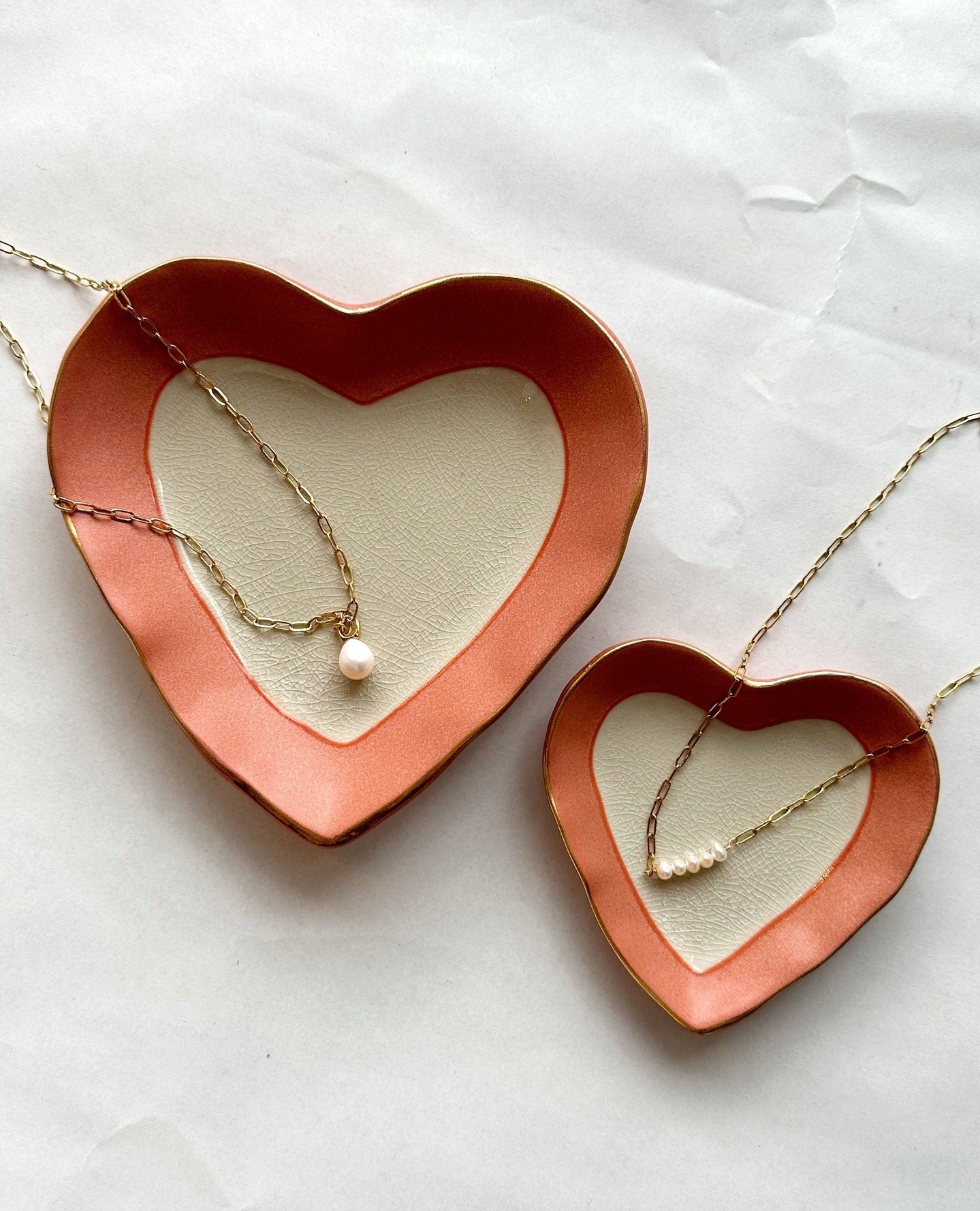 Heart eyes for @inspiredesigns pearl necklaces and the cutest jewelry dishes 💗 Send us a DM if you're interested in purchasing the heart shaped catch-alls!