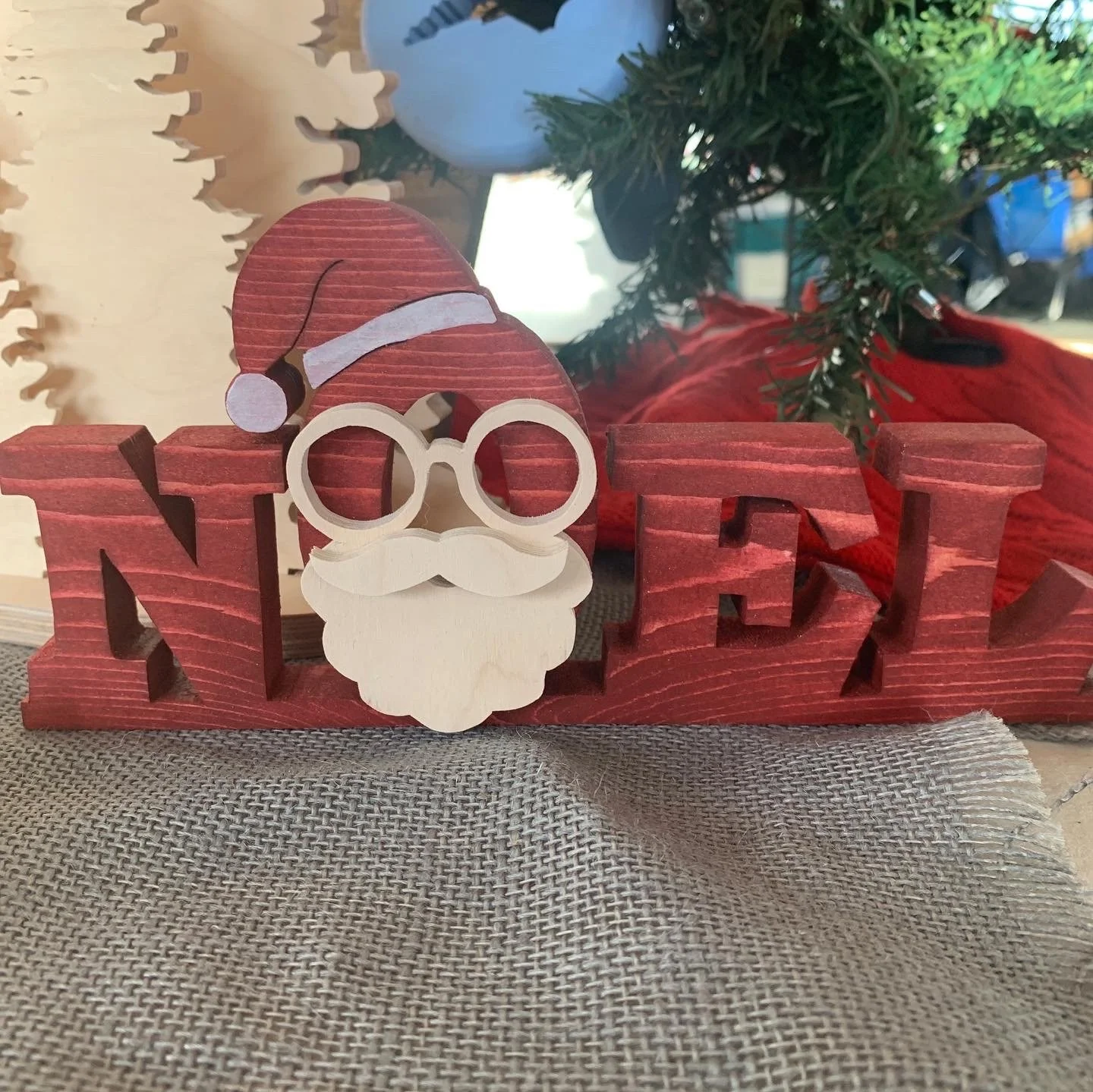 Mini Noel Santa, 6" wide