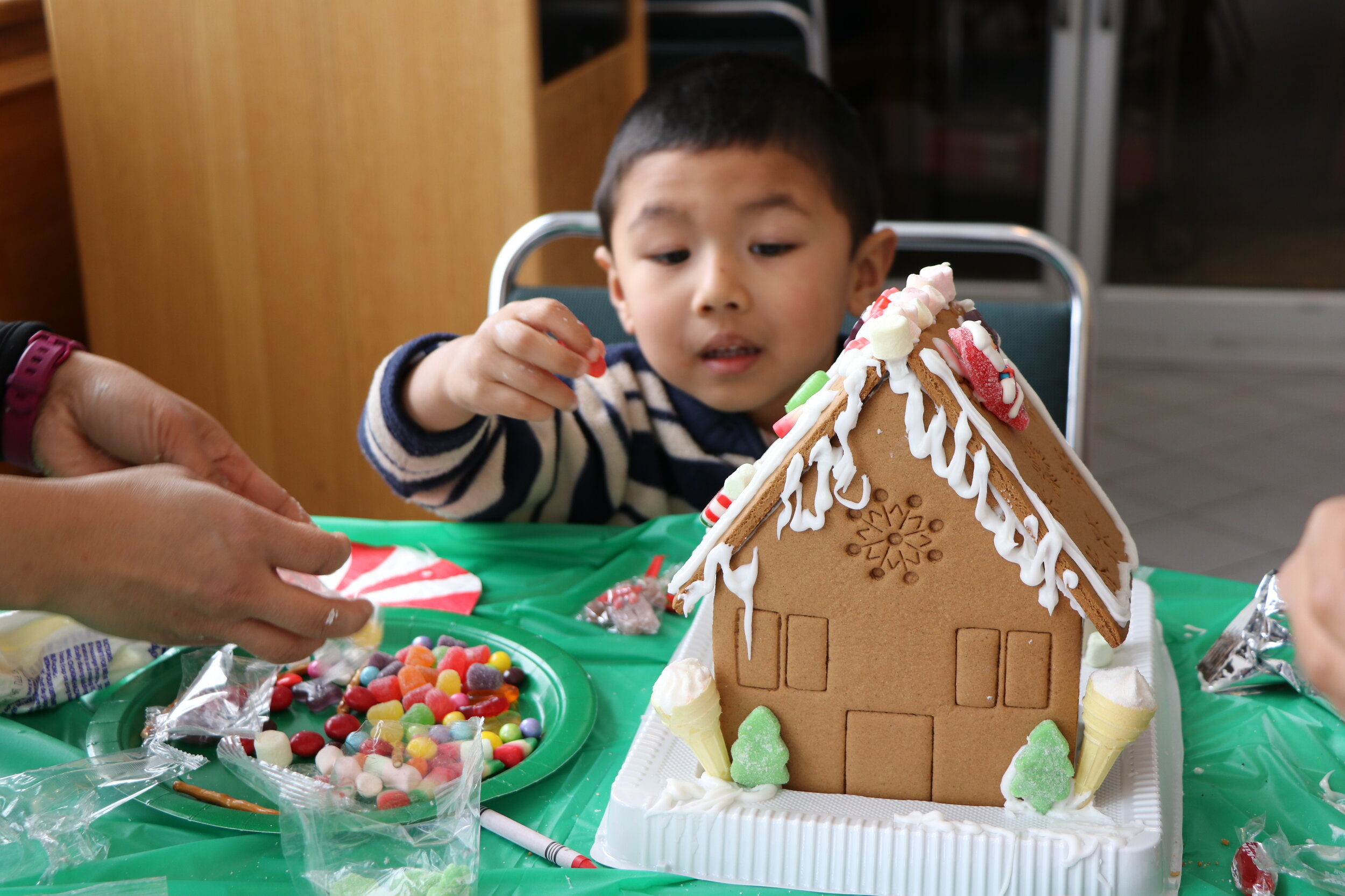 You &amp; Me Workshop: Gingerbread House