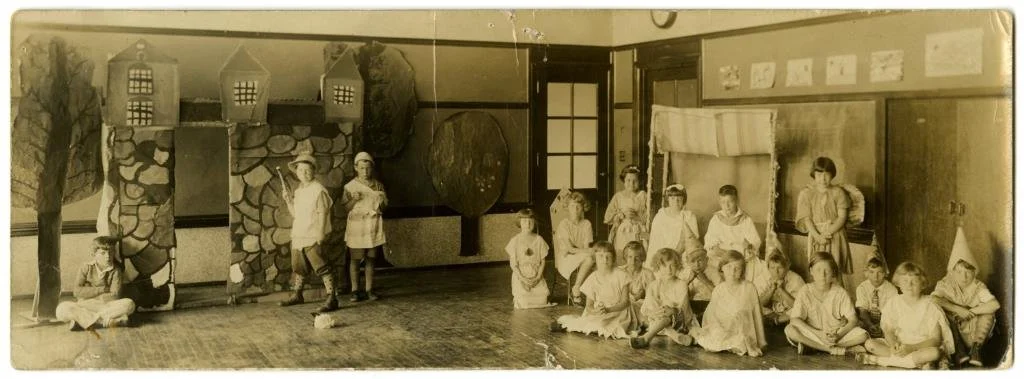 Miss Elizabeth Stone’s 3rd grade class, Burris School, 1933 