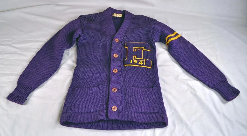 88.243.69_Eaton_sweater.jpg