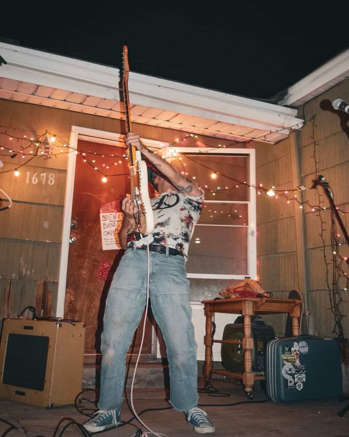 We&rsquo;ve returned to the land of 1,000 beers, and I&rsquo;m gonna drink them all 🍻🪩 Buckets is back in Bend, OR for one night only, and tonight we take @silvermoonbrewing ⚡️ catch our first of many shows with @thedumes_ and of course our buds in