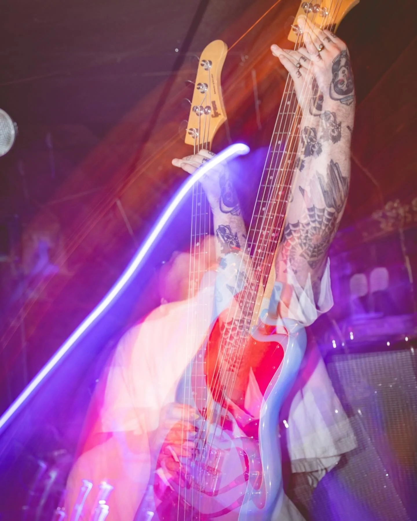 Portland was a fever dream 🤒🧨 thanks for an insane night y&rsquo;all. We travel on for the last few shows of a stellar tour. See you TONIGHT in Eugene at the legendary @ghost.town.outfitters with @thisisexwife and @thedumes_ 👻 don&rsquo;t miss our