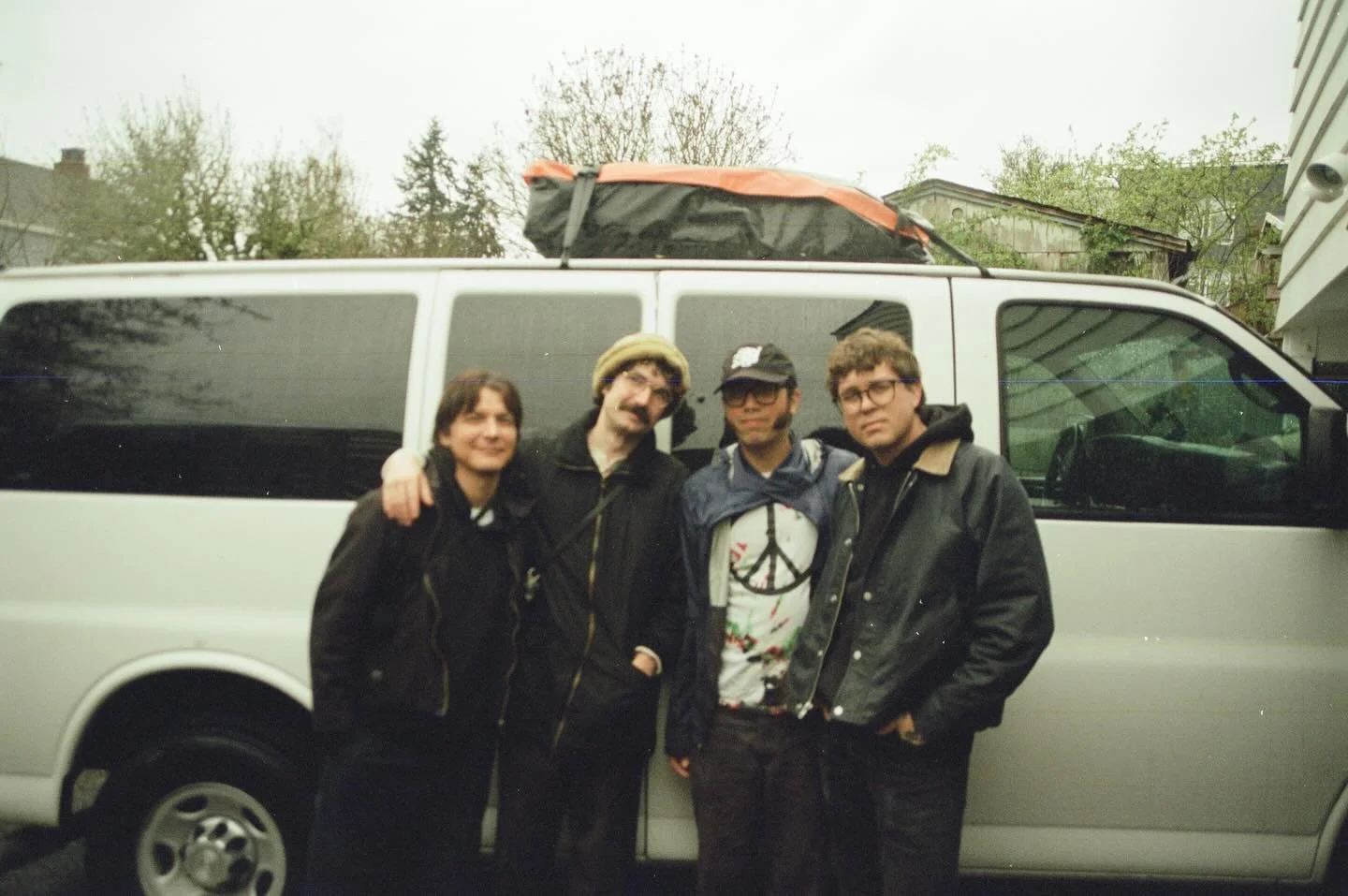 Some beautiful film shots from our time in Seattle by our best bud @bumblebeebrenna 📸 see y&rsquo;all there again soon? 

Until then, catch us around SoCal as we close out our spring shows&hellip;

April 25 - Los Angeles, CA at @moroccanlounge 
May 