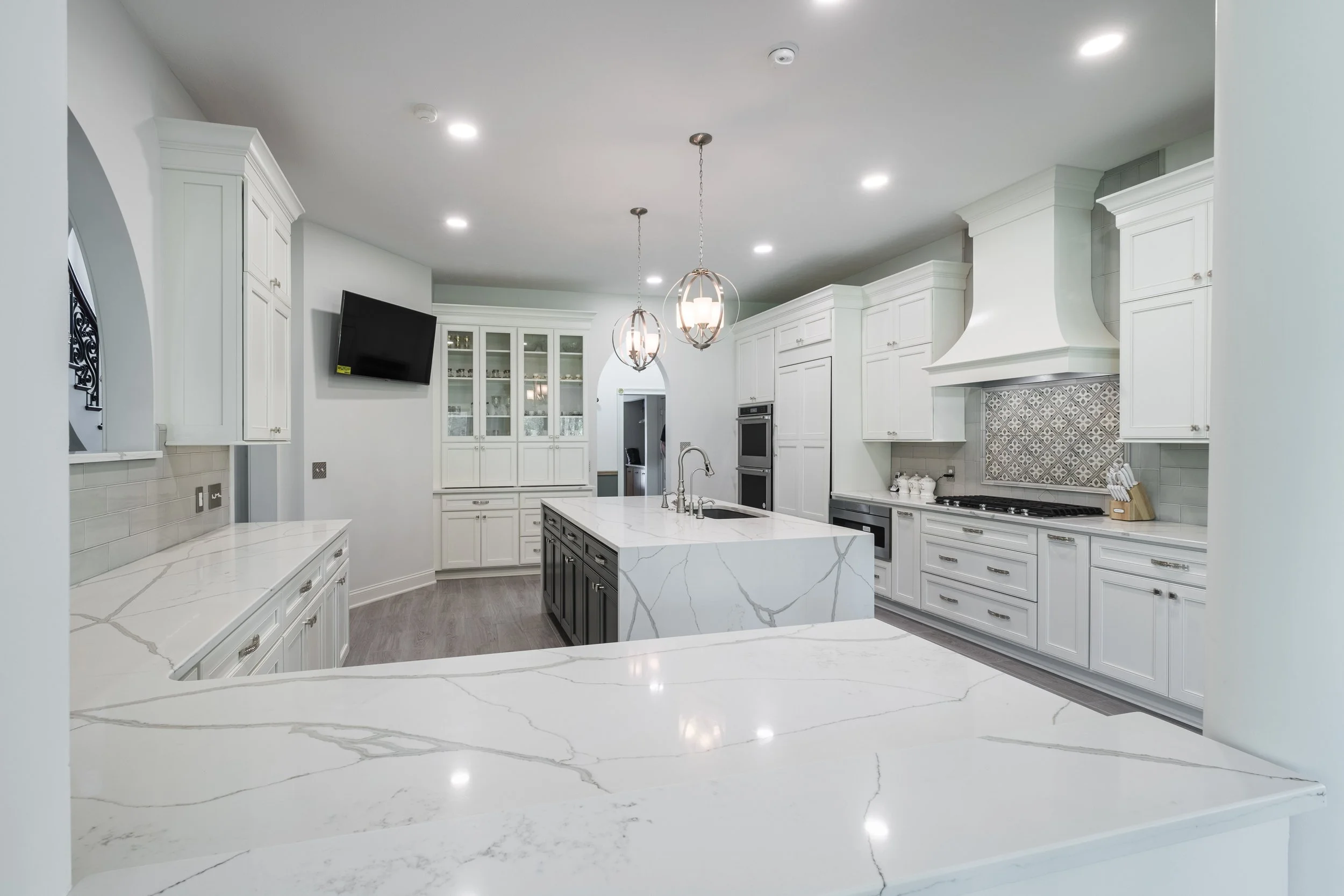 Modern Kitchen Remodel by Legacy Remodeling Team — Project 1 project photo 10