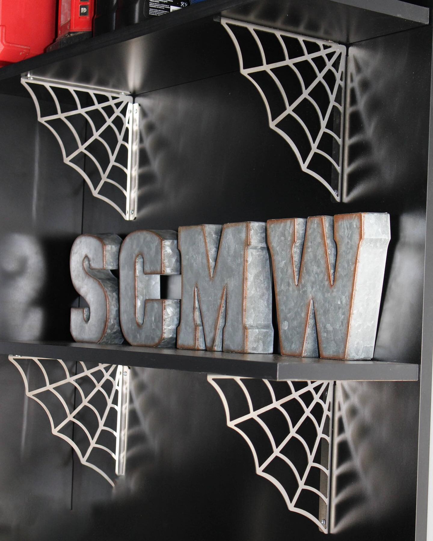 You still have time to get your spiderweb shelf brackets on Amazon before Halloween! Link is in our bio #Halloween #halloweendecorations🎃