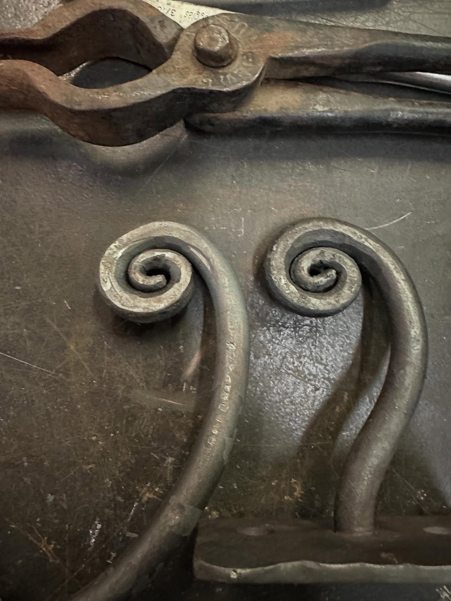 Forged iron
Interior designs
