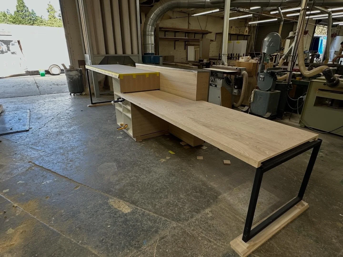 Elements Mfg 
Architectural Millwork
Reception Desk Design