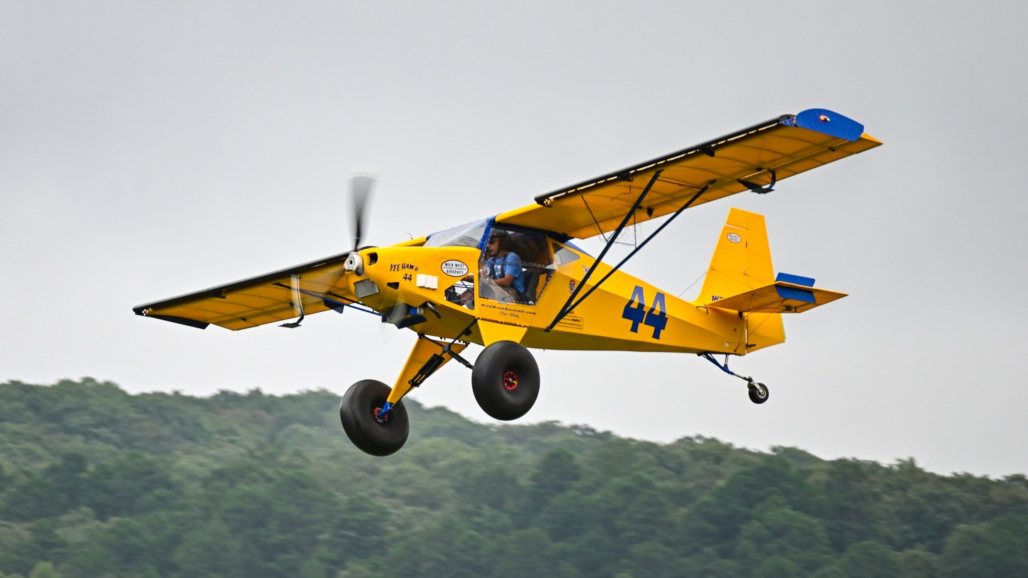 @wildweststeve flying Yeehaw6 at Arkanstol. Yeehaw8 is out now and even more impressive. If you haven't seen it yet you need to make it to the next STOL event and check it out. 

What is Arkanstol? A three runway timed takeoff and landing competition