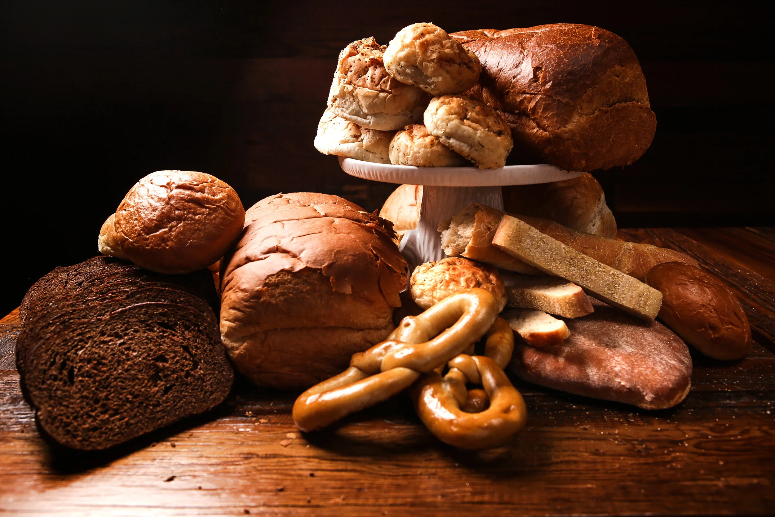 DantesBreads_©2015DantesRestaurantsInc.JPG