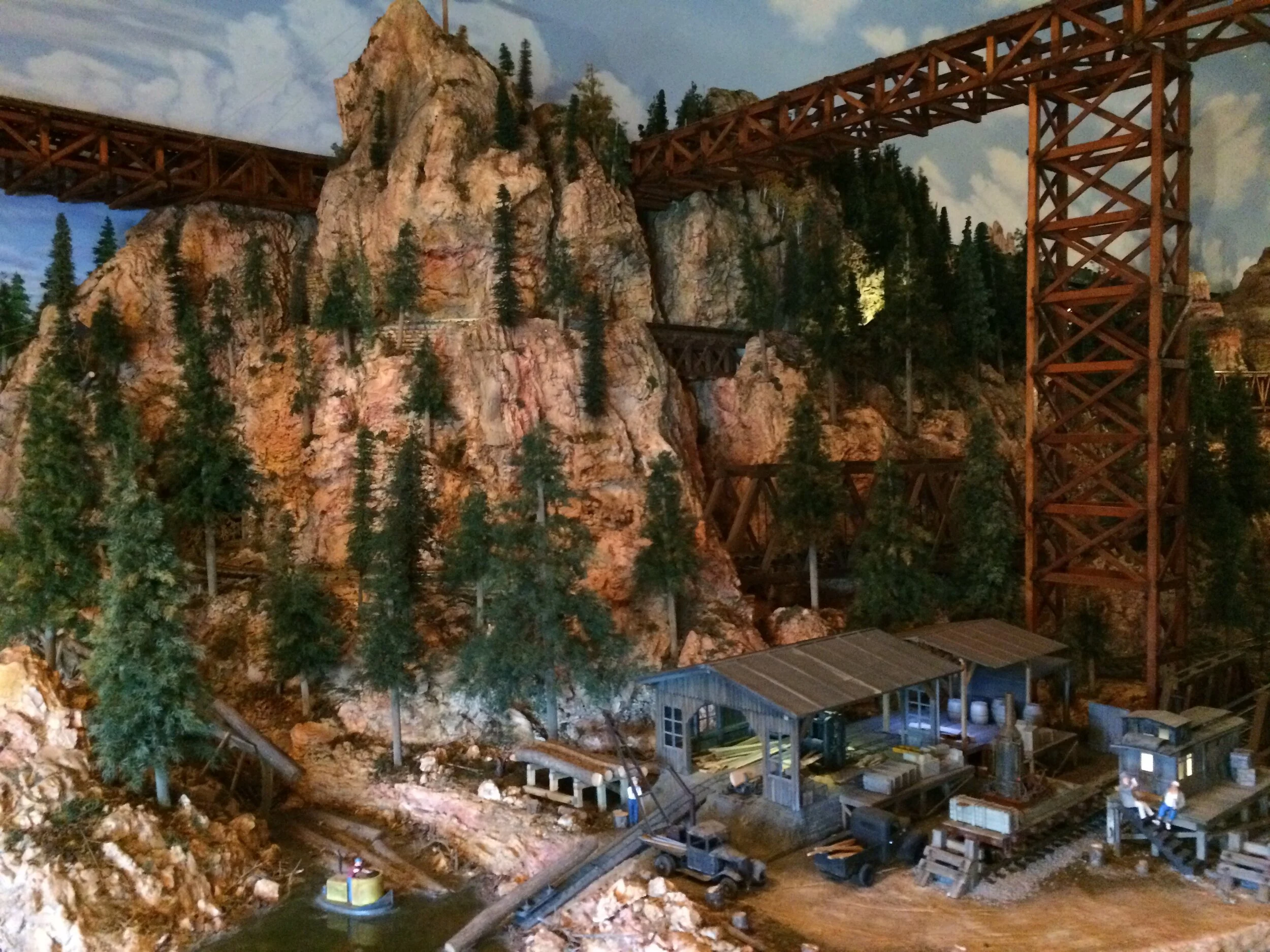 Sanders Family of North Dallas Donates Spectacular Model Train Layout ...
