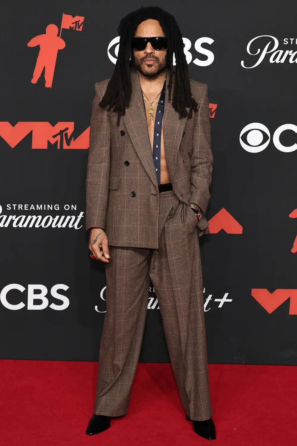 Lenny-Kravitz-vmas-arrivals-090725-506d627a92314e73985390dfcaa97043.webp