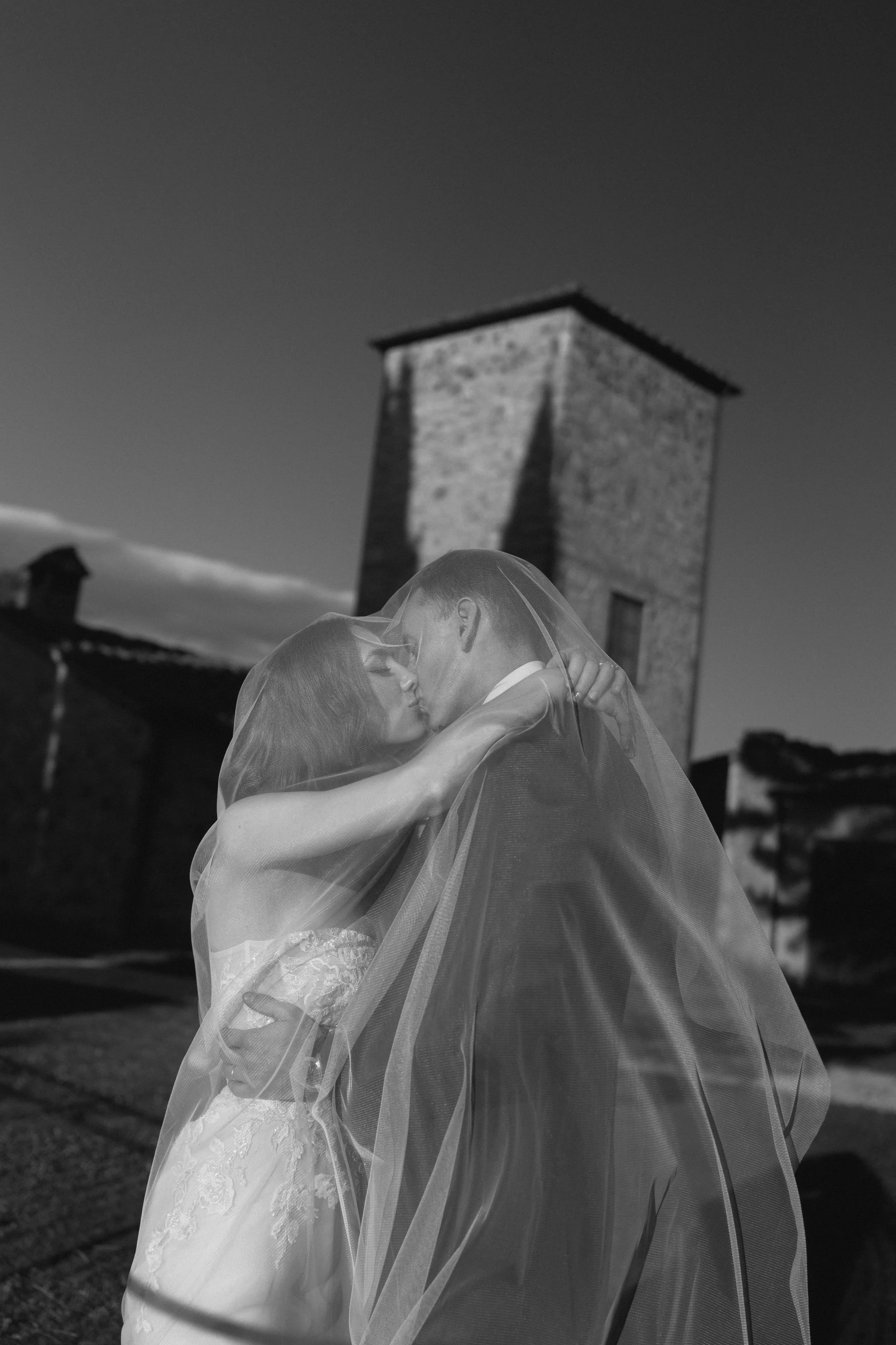 Drew_Buckler_Surrey_London_Tuscany_Wedding_Photographer-33.jpg