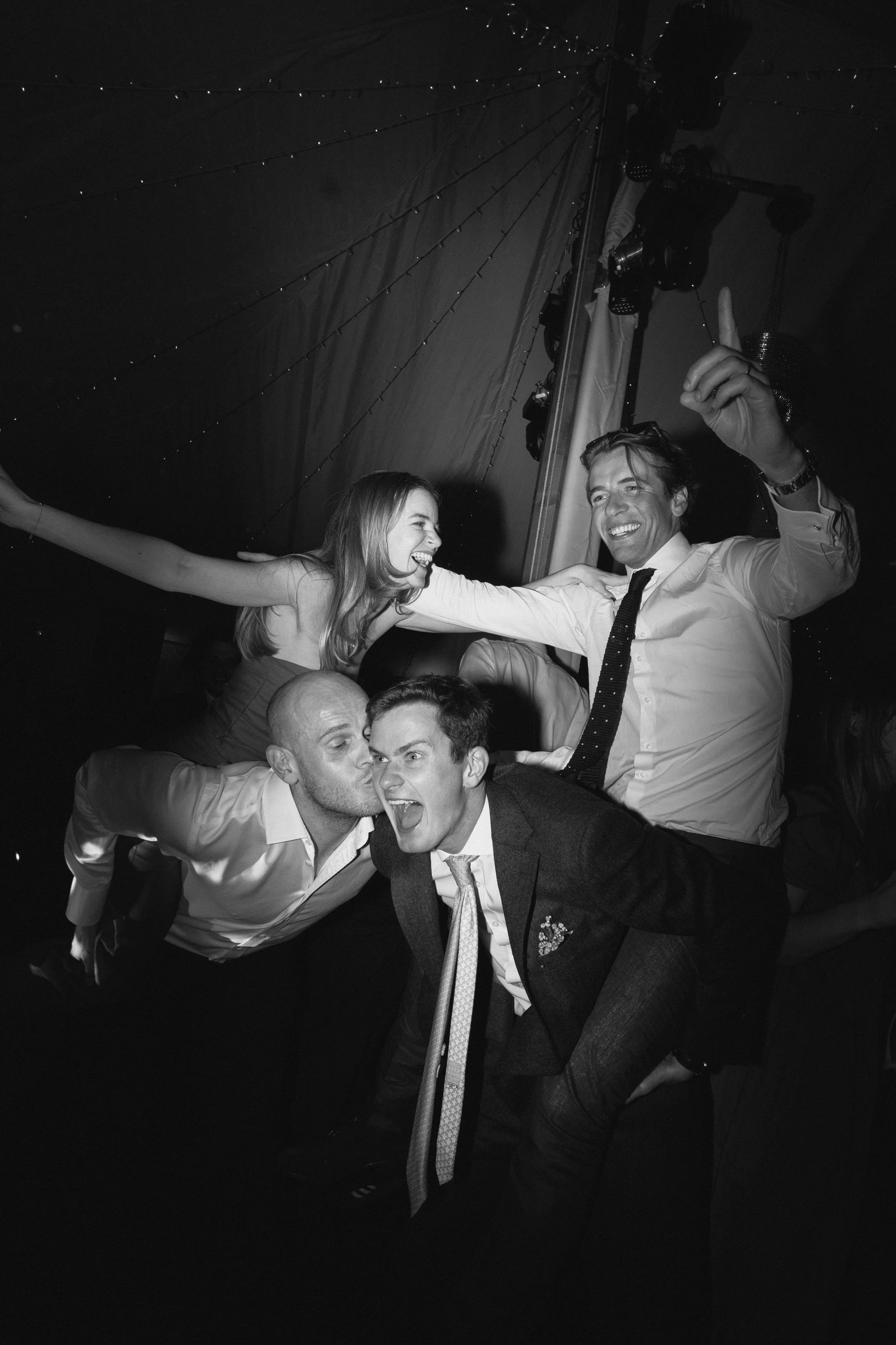 Drew_Buckler_Surrey_Hampshire_Wiltshire_Garden_Home_Wedding_Photographer-1464.jpg