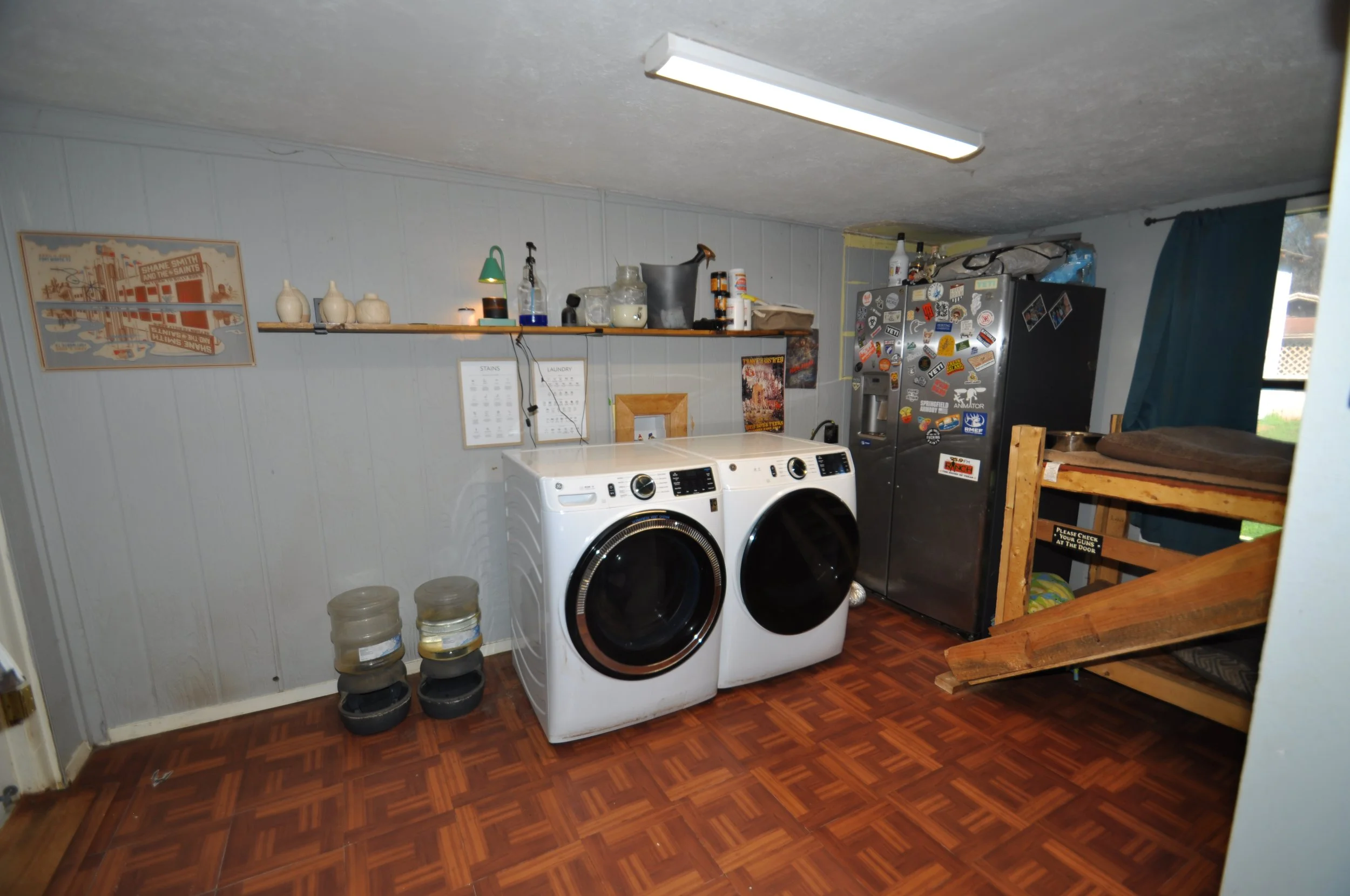 Large utility room with closet