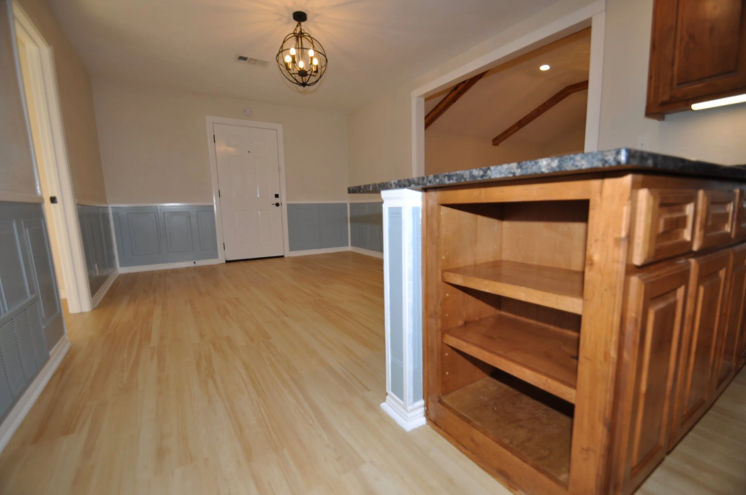 Another kitchen detail, showing shelving for cook books maybe?