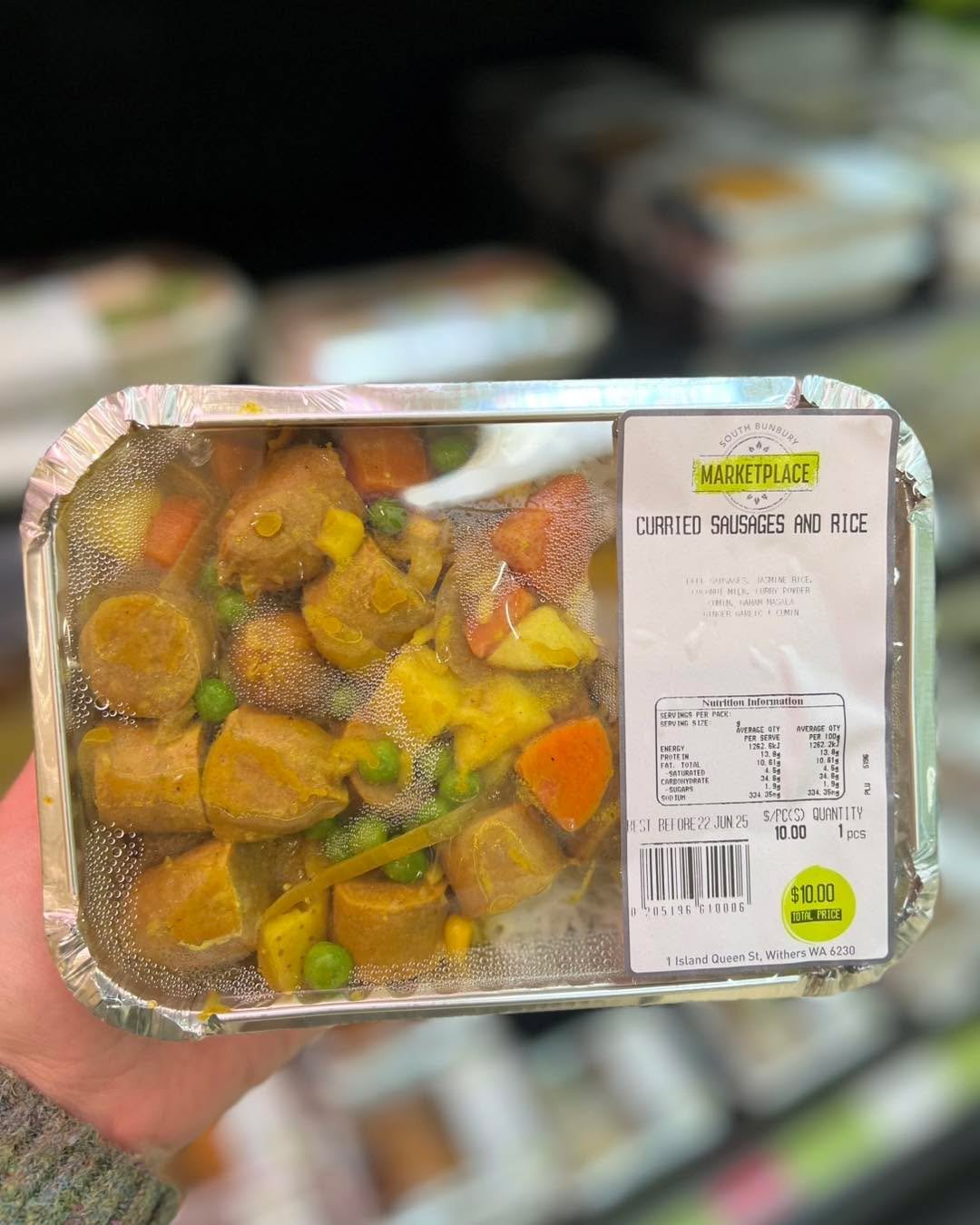 Busy day? Let us take care of dinner.

With our range of ready made meals, like this Curried Sausages &amp; Rice made in store daily! 

#southbunburymarketplace #sbmarketplace #yourlocalmarketplace #buywesteatbest #supportlocal #freshandlocal #produc