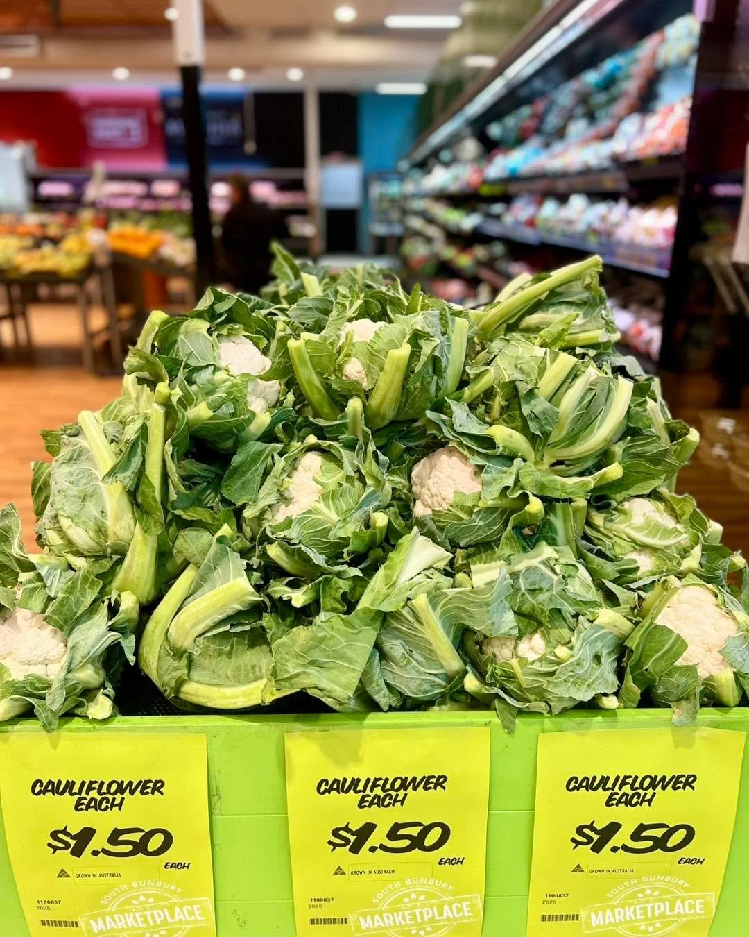 Whole Cauliflowers are our Weekend Super Saver! 

Pick up a whole cauliflower for $1.50 each this Saturday &amp; Sunday. 

#southbunburymarketplace #sbmarketplace #yourlocalmarketplace #buywesteatbest #weekendsupersaver #supportlocal #freshandlocal #