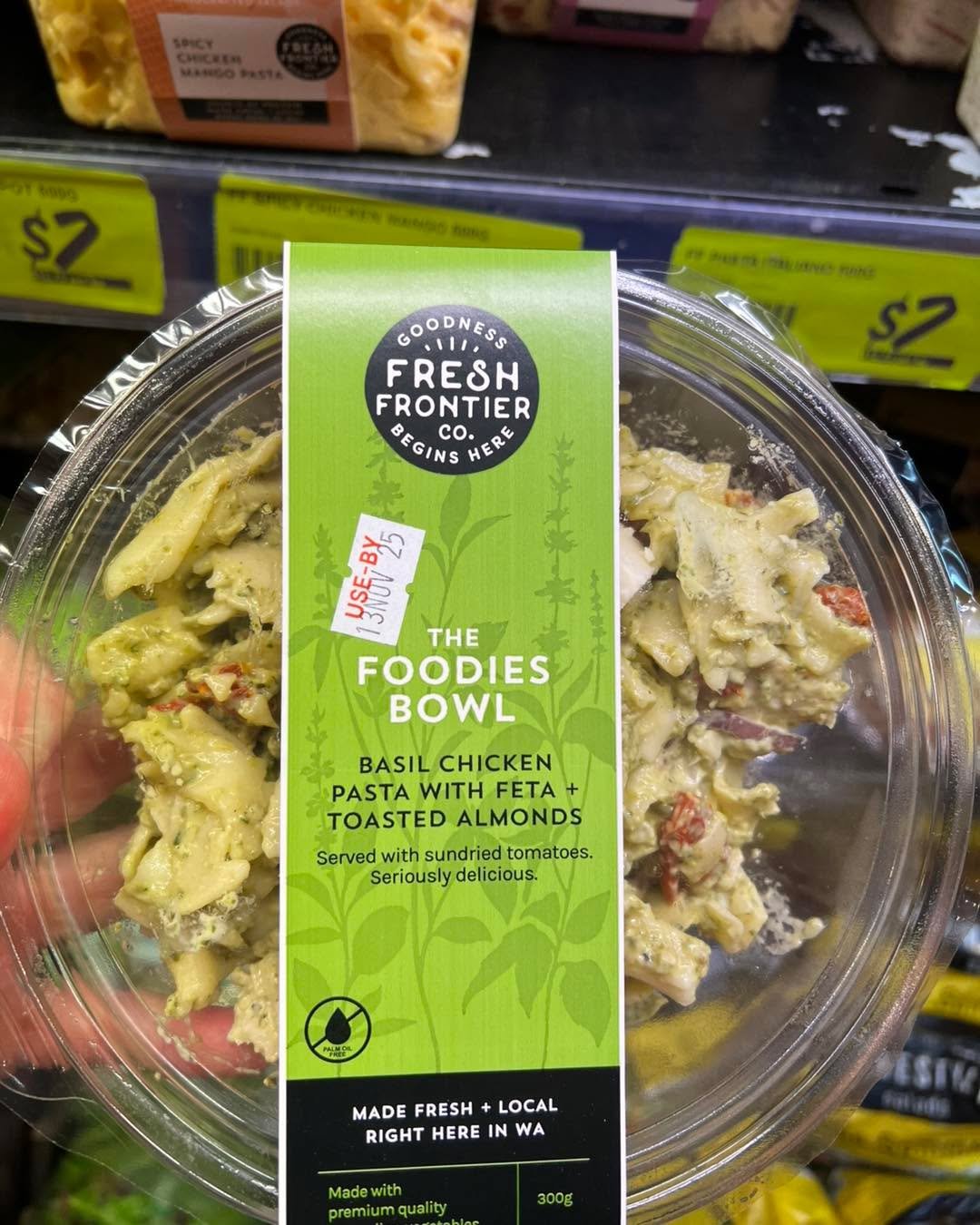 Nutritious lunch that'll have you wanting more! 

Have you tried this salad from Fresh Frontier Co Foodies Bowl yet? Basil Chicken Pasta with Feta &amp; Toasted Almonds, Served with sundried tomatoes. Seriously delicious.

Made fresh &amp; local righ