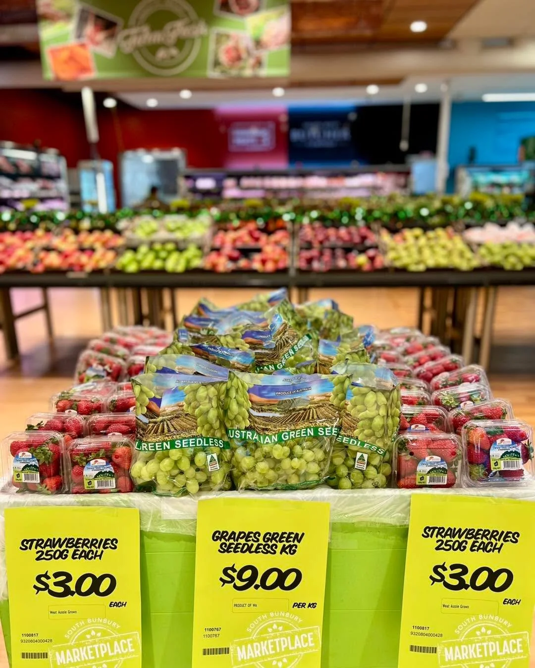 Fresh Deals This Week at South Bunbury Marketplace!

Tomatoes $3.50 a kilo 
Green Seedless Grapes $9 a kilo 
Blueberry Punnet $3.50 each
Limes $ 6 a kilo
Watermelon $2.50 a kilo 

Save big on fresh fruits and veggies - your weekly produce shop just g