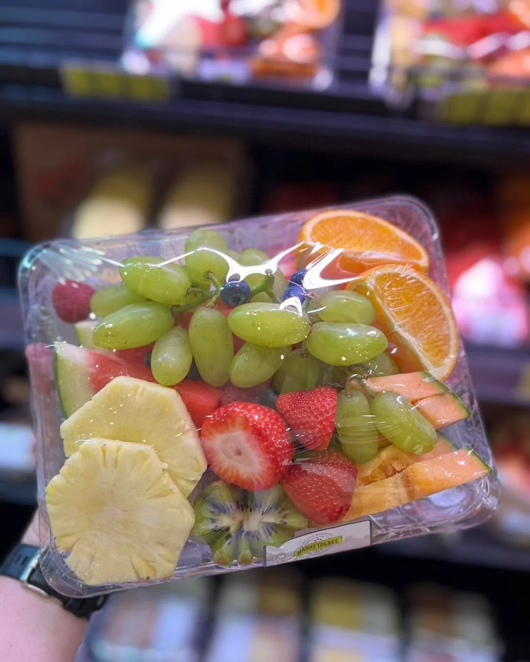 🎄🍓 Christmas made easy! 🍓🎄

Our fresh fruit platters are perfect for entertaining or when you&rsquo;re on the go.

We&rsquo;re open from 7am today, tomorrow &amp; Christmas Day for all your local produce needs.

#southbunburymarketplace #sbmarket