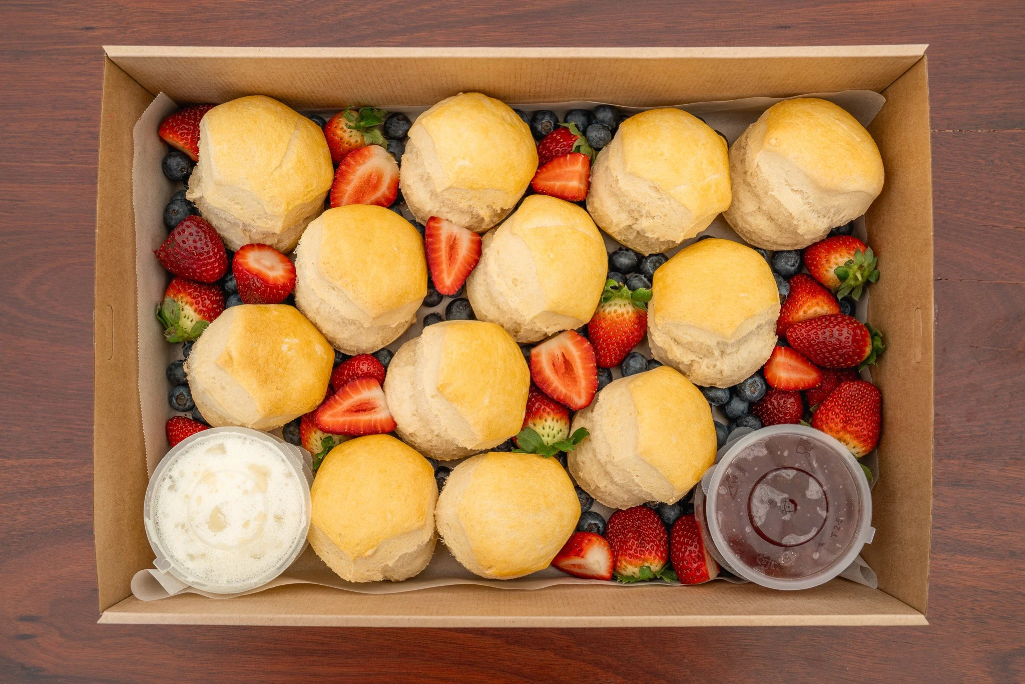 Freshly baked scones, jam &amp; cream&hellip; yes please 🤍
Our Scone Platter is the perfect addition to your next work event or office gathering.

Order online: www.soutbunburymarketplace.com.au

 #southbunburymarketplace #sbmarketplace #yourlocalma