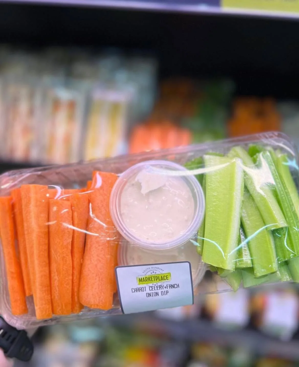 After school snack sorted! 

Our Carrot, Celery + French Onion Dip Packs are the perfect grab-and-go option - crisp veggies paired with creamy, flavour-packed dip.

#southbunburymarketplace #sbmarketplace #yourlocalmarketplace #buywesteatbest #suppor