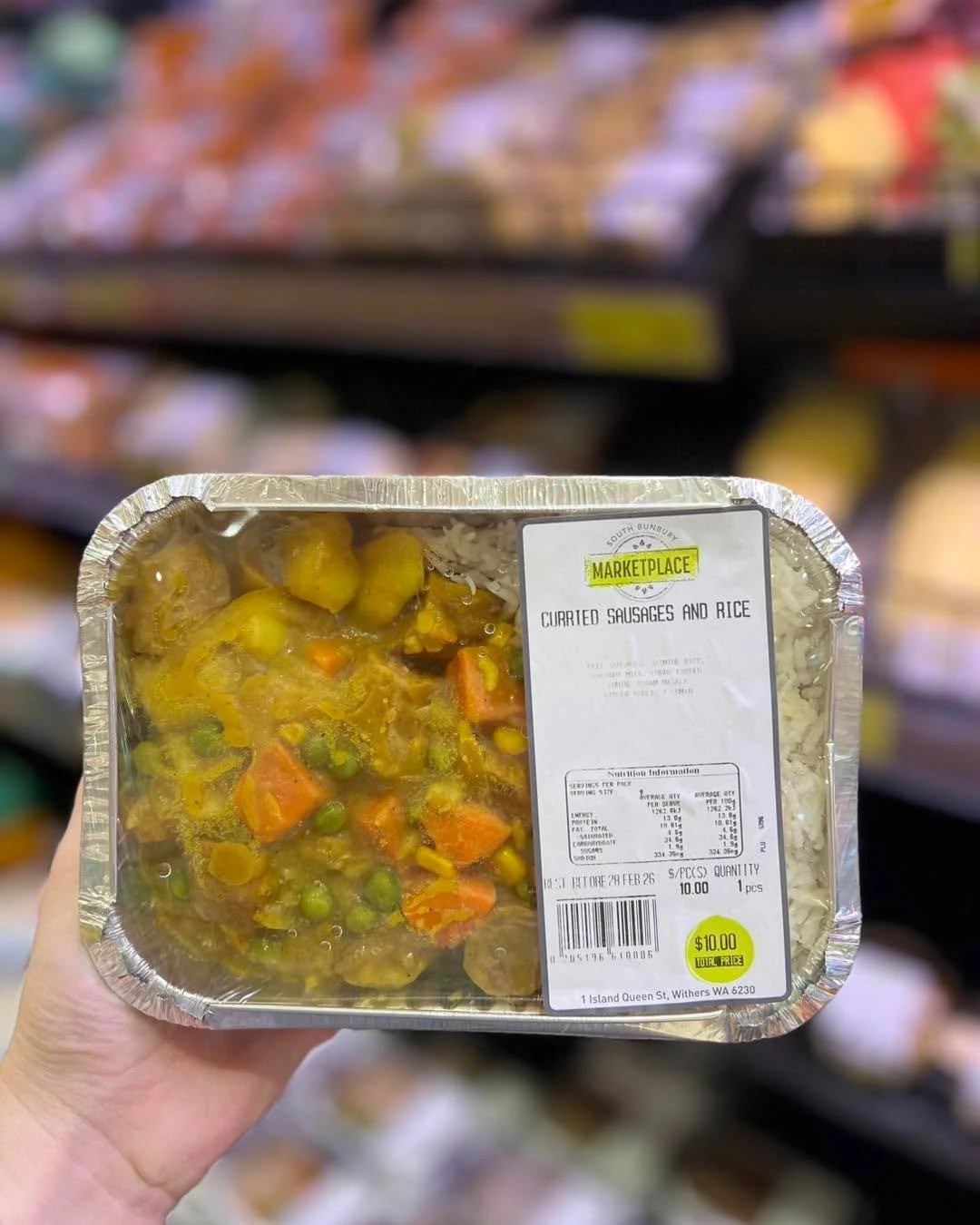 Dinner is served! 🍛 Skip the prep and dive into our classic Curried Sausages &amp; Rice. 

Perfectly spiced, packed with flavor, and ready in minutes&mdash;just heat and serve. It&rsquo;s like a big hug in a bowl for those crazy weeknights.

#southb