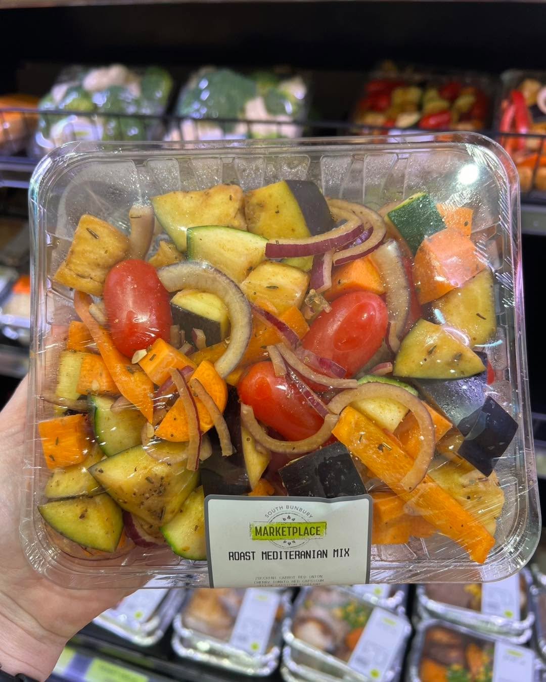 Fresh, colorful, and packed with flavor 🌿🍅
Our roast Mediterranean veggie mix is giving healthy and delicious &mdash; the perfect grab-and-go side or light meal.

#southbunburymarketplace #sbmarketplace #yourlocalmarketplace #buywesteatbest #suppor
