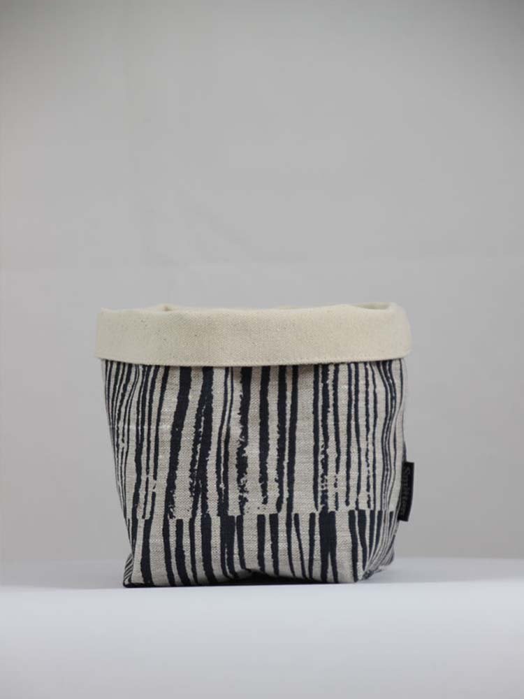 Softpot linen black twigs.jpg