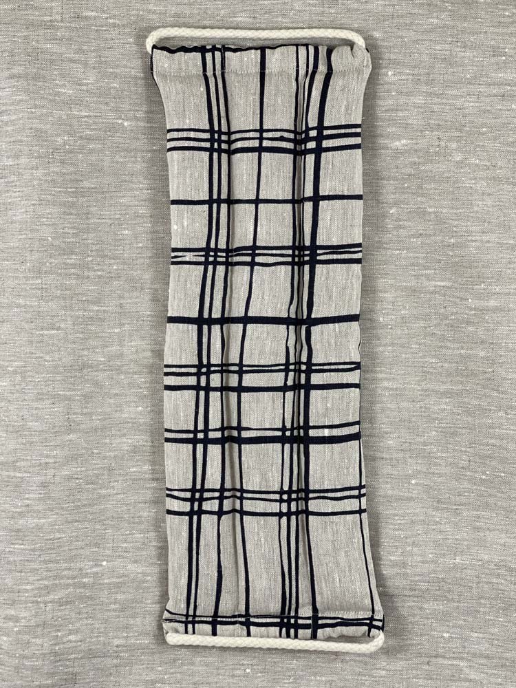 Heatpack black plaid2.jpg