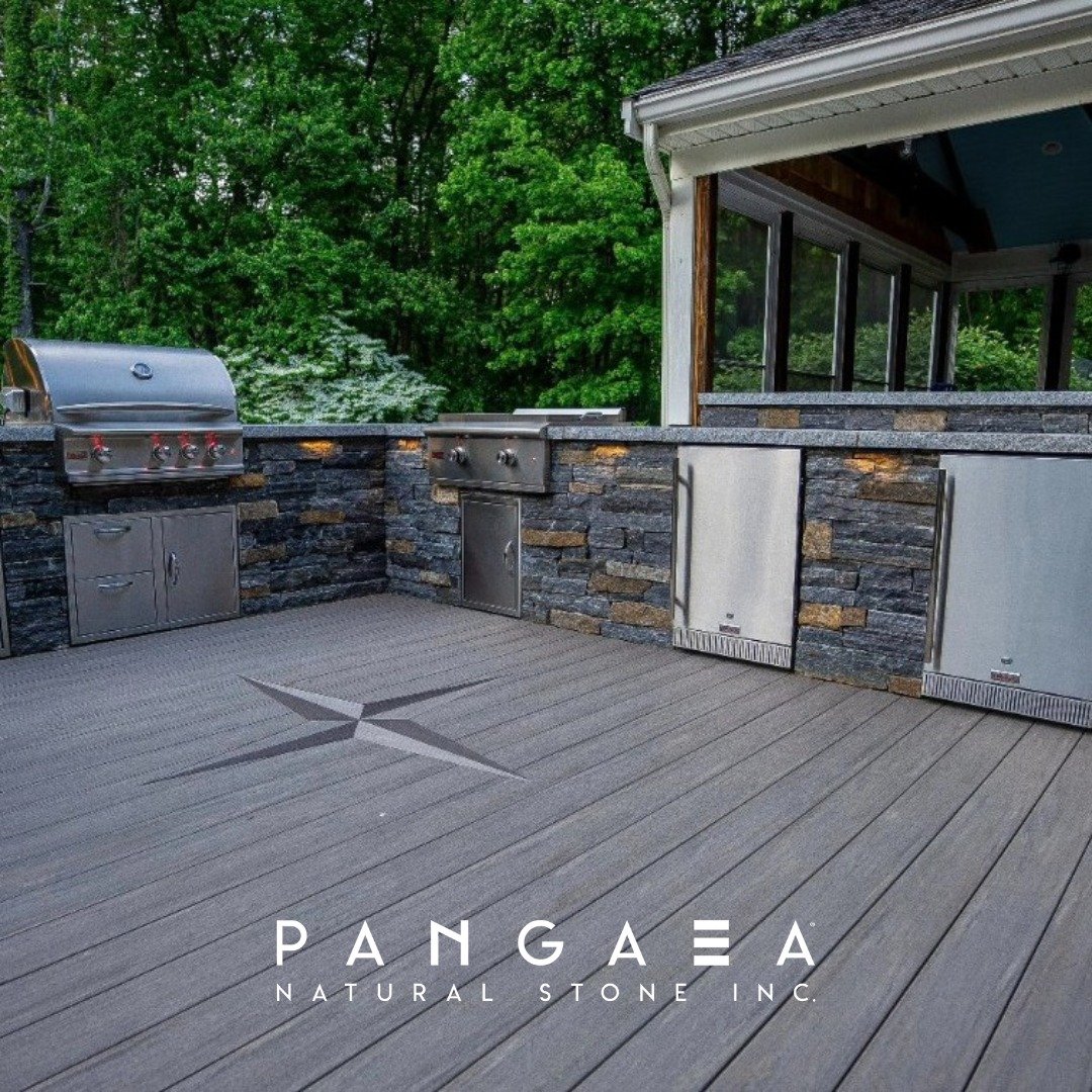 Dreaming of summer BBQs? Us too! Check out this picturesque outdoor kitchen featuring our WestCoast&reg; Ledgestone. The seamless integration of stone and stainless steel creates a timeless and inviting space. Kudos to our the team at Mass Hardscapes