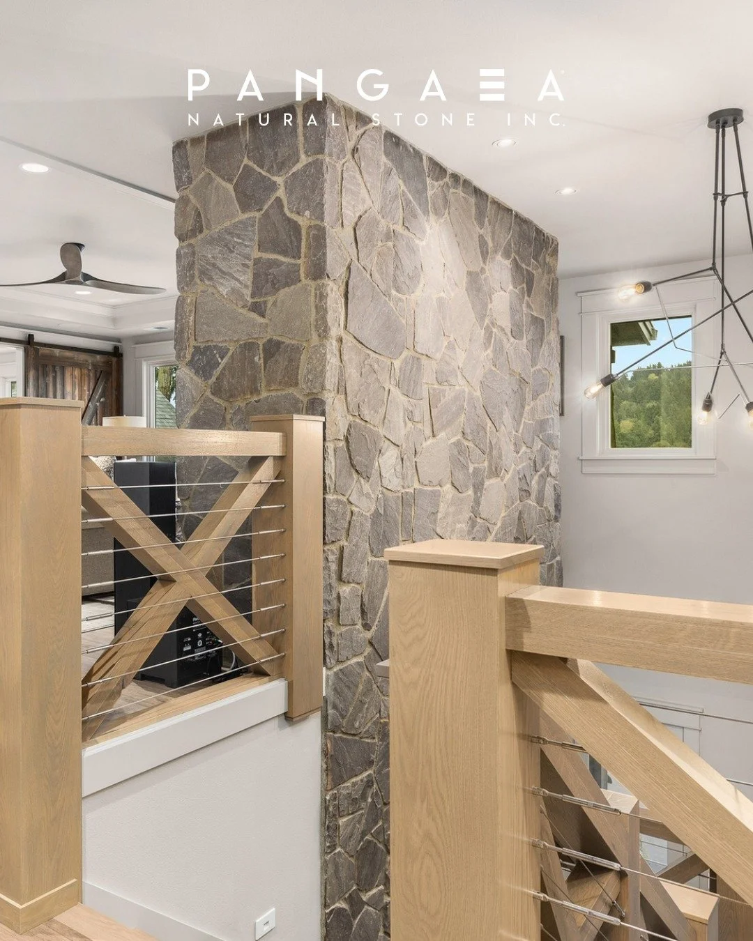Just a wall&hellip; until it wasn&rsquo;t.

Our Cambrian Fieldstone steps in with texture, variation, and a quiet kind of confidence that turns this space into something you actually notice.

Image sourced from @csi_allthingsstone 
White House Design