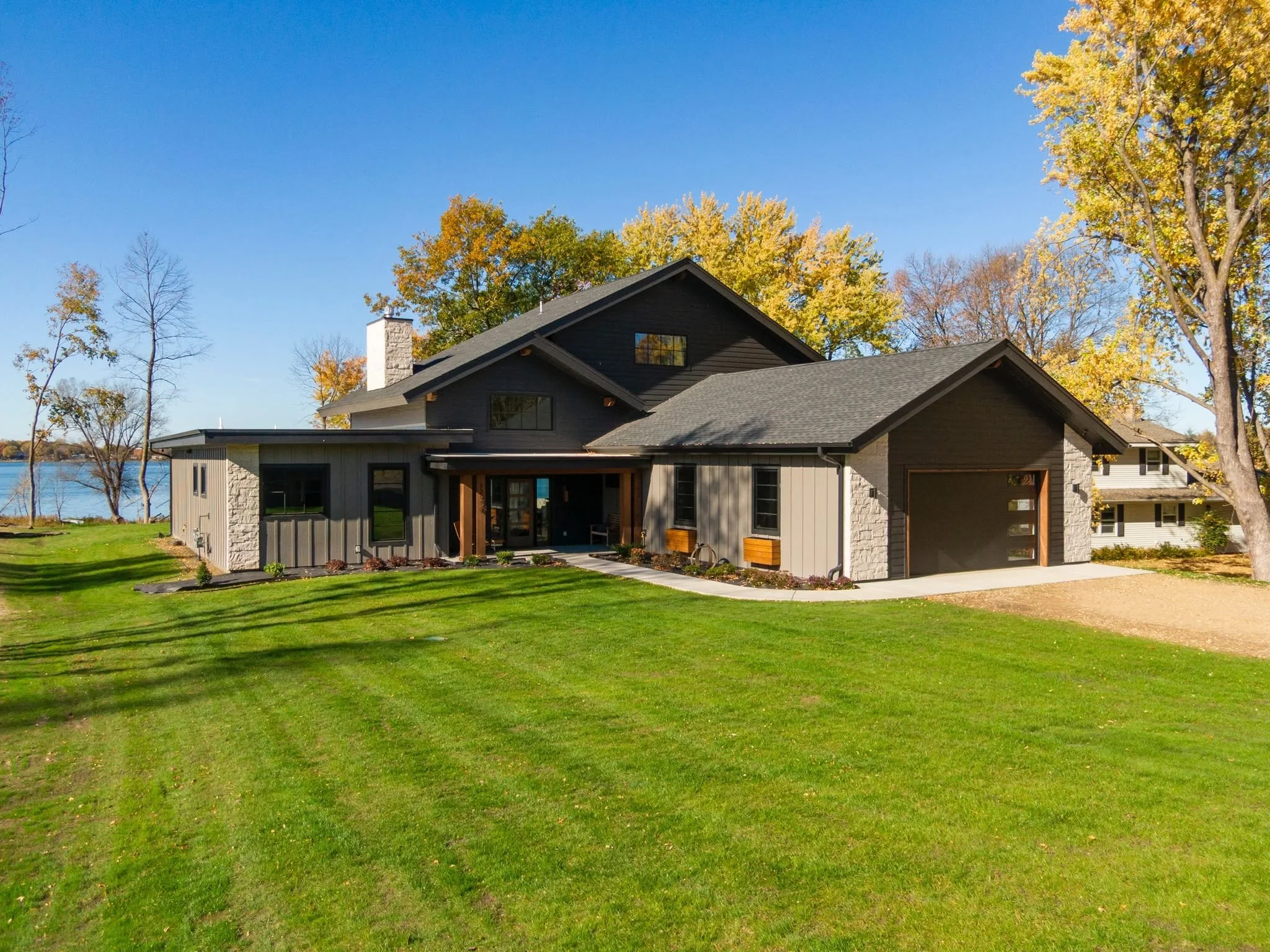 Kings Point 4 Course Ashlar Exterior2.jpg