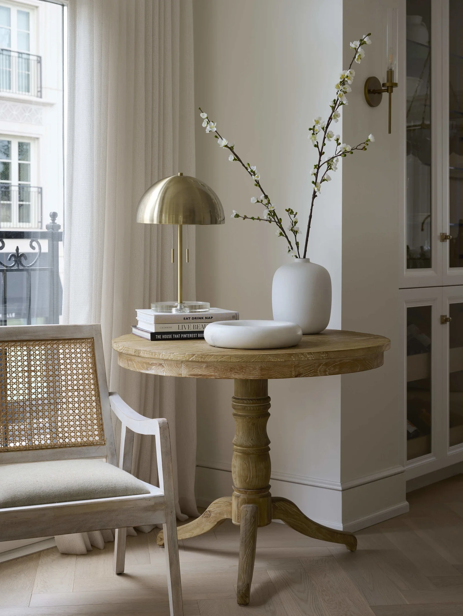 housewarmings_interior_design_modern_parisian_3_b08066c8-09d2-435c-b54f-83a60de40f5b.webp