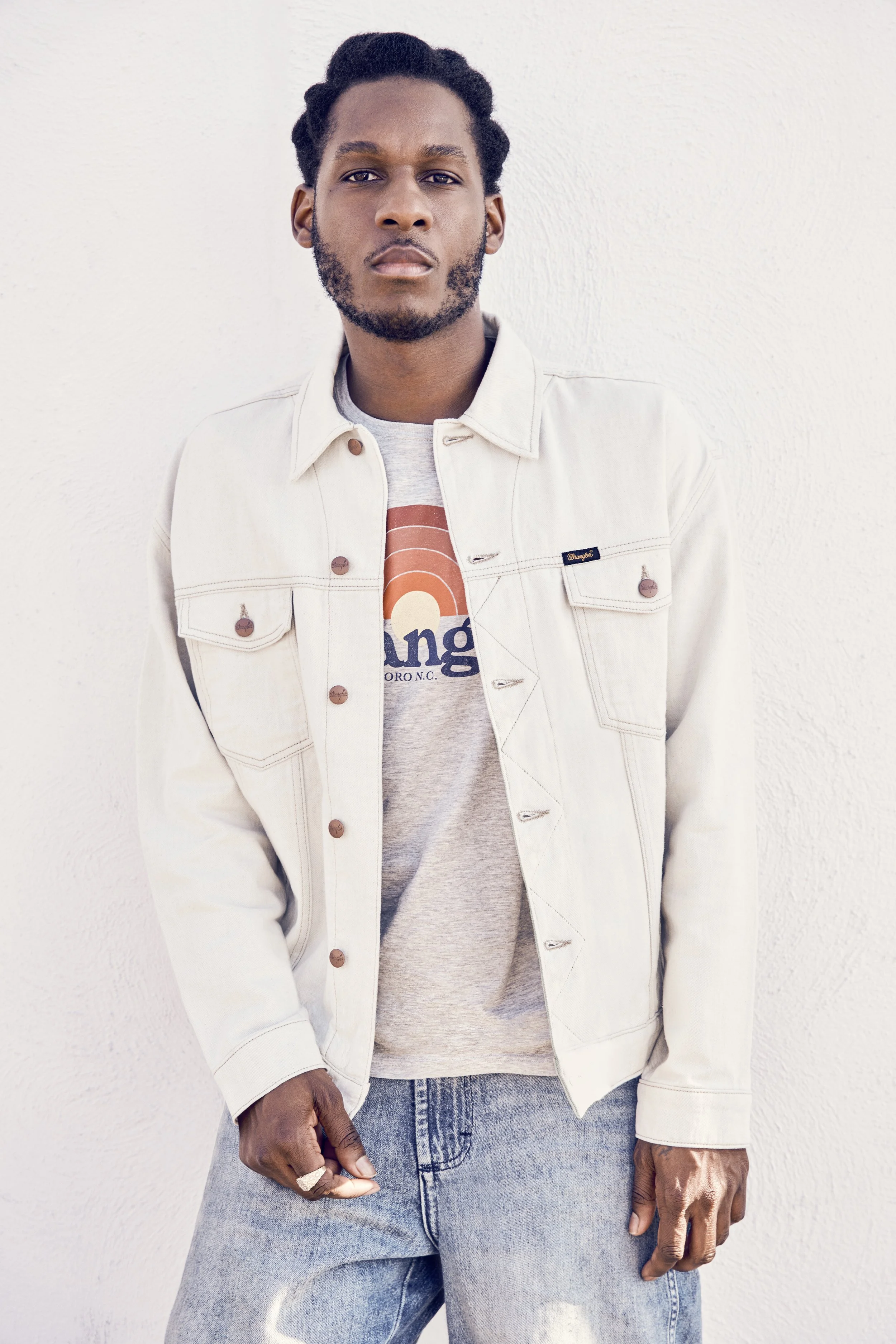 WRANGLER_MODERN_SS22_LEON BRIDGES_112316507_W7J2D3X37_112316523_0384.jpg