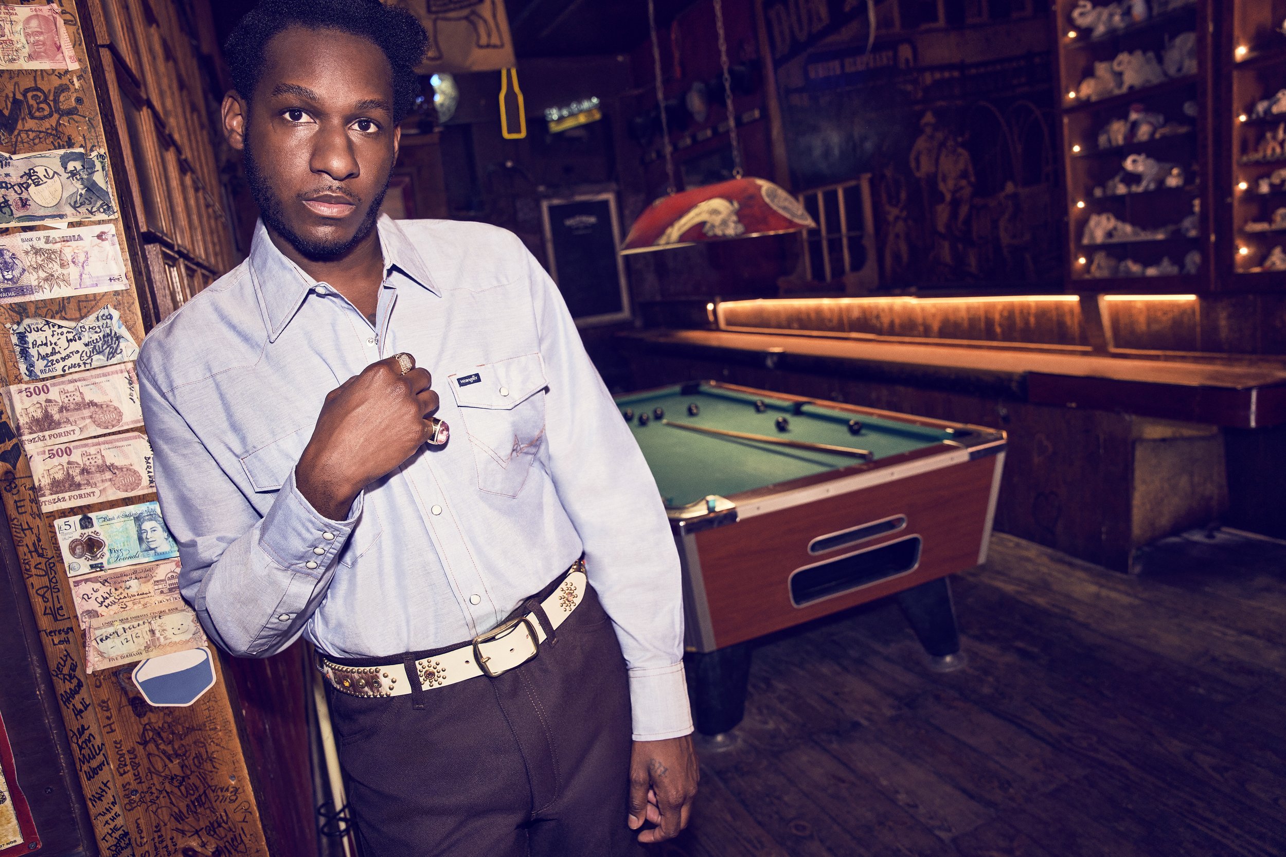 WRANGLER_MODERN_SS22_LEON BRIDGES_70130MW_00082BN_0136.jpg