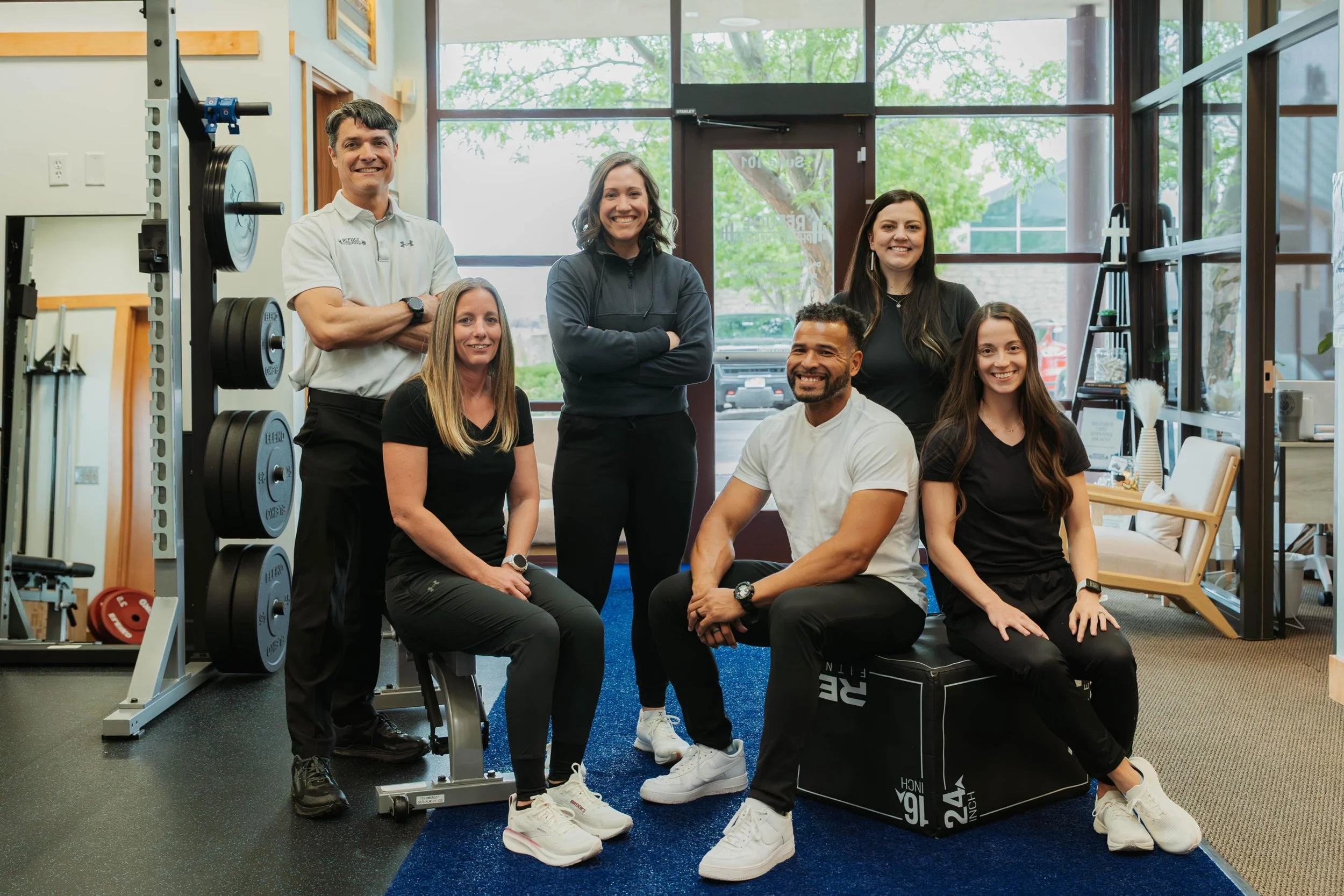 ✨Team Tuesday✨
Grateful for this group every day!
..
We had some new pictures taken, what do y&rsquo;all think? 😎