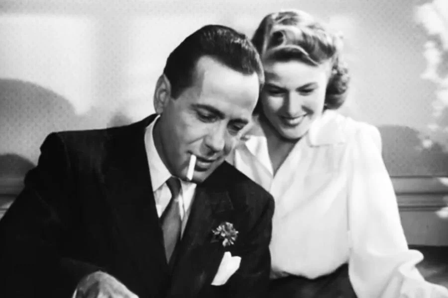 Ingrid bergman wears a 1940s style white blouse in casablance